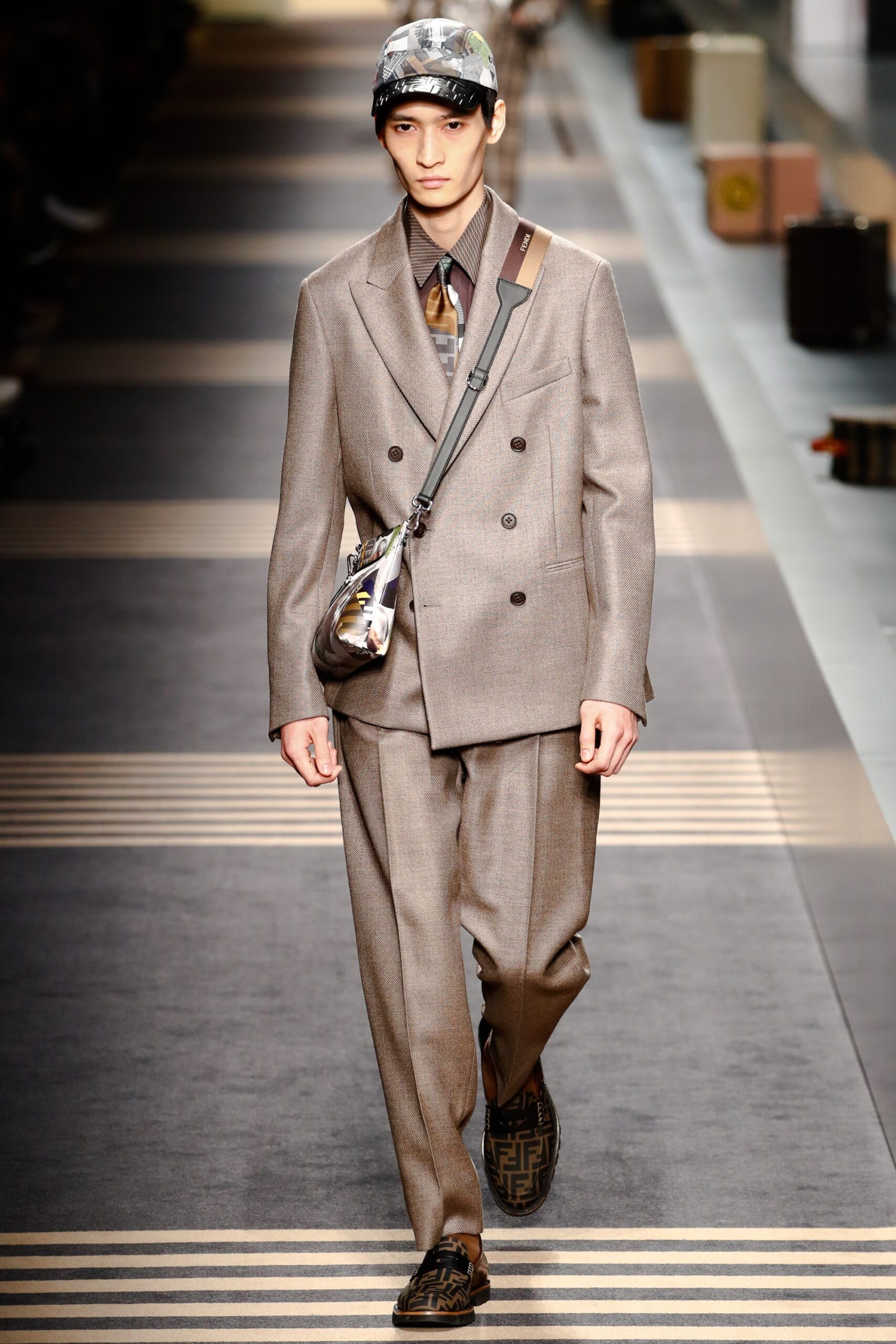 Fendi F/W 18 Menswear Look 33