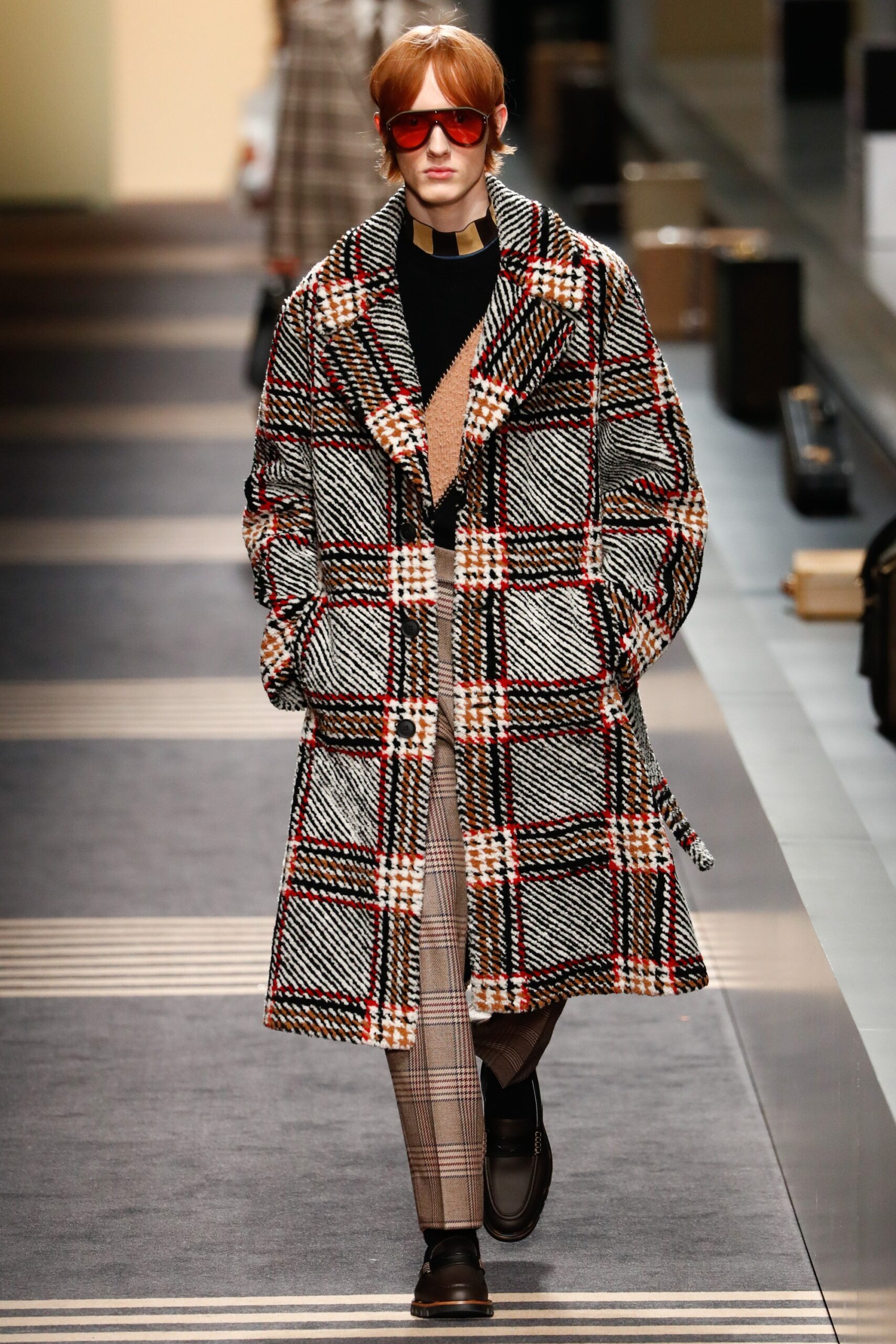 Fendi F/W 18 Menswear Look 38