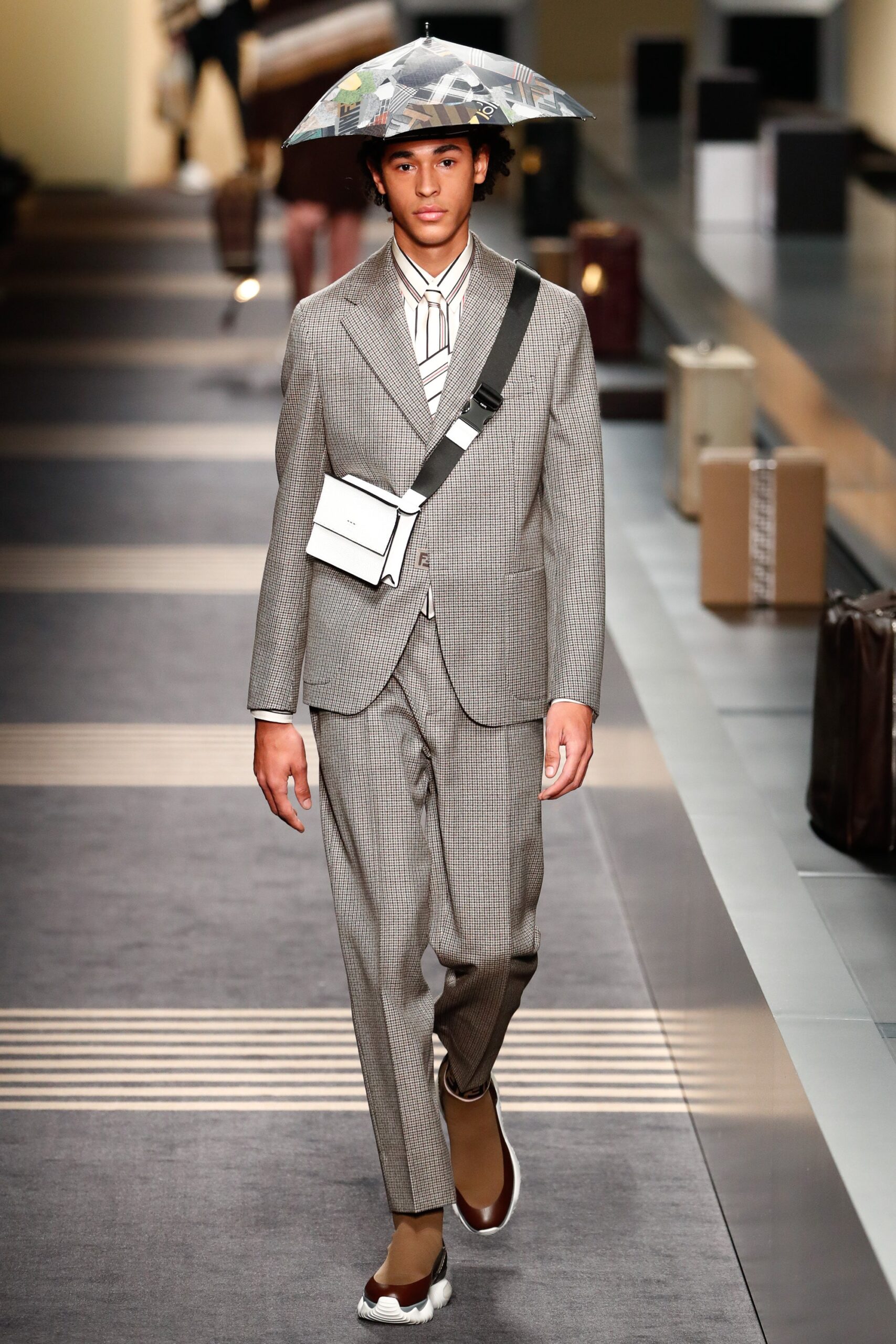 Fendi F/W 18 Menswear Look 45