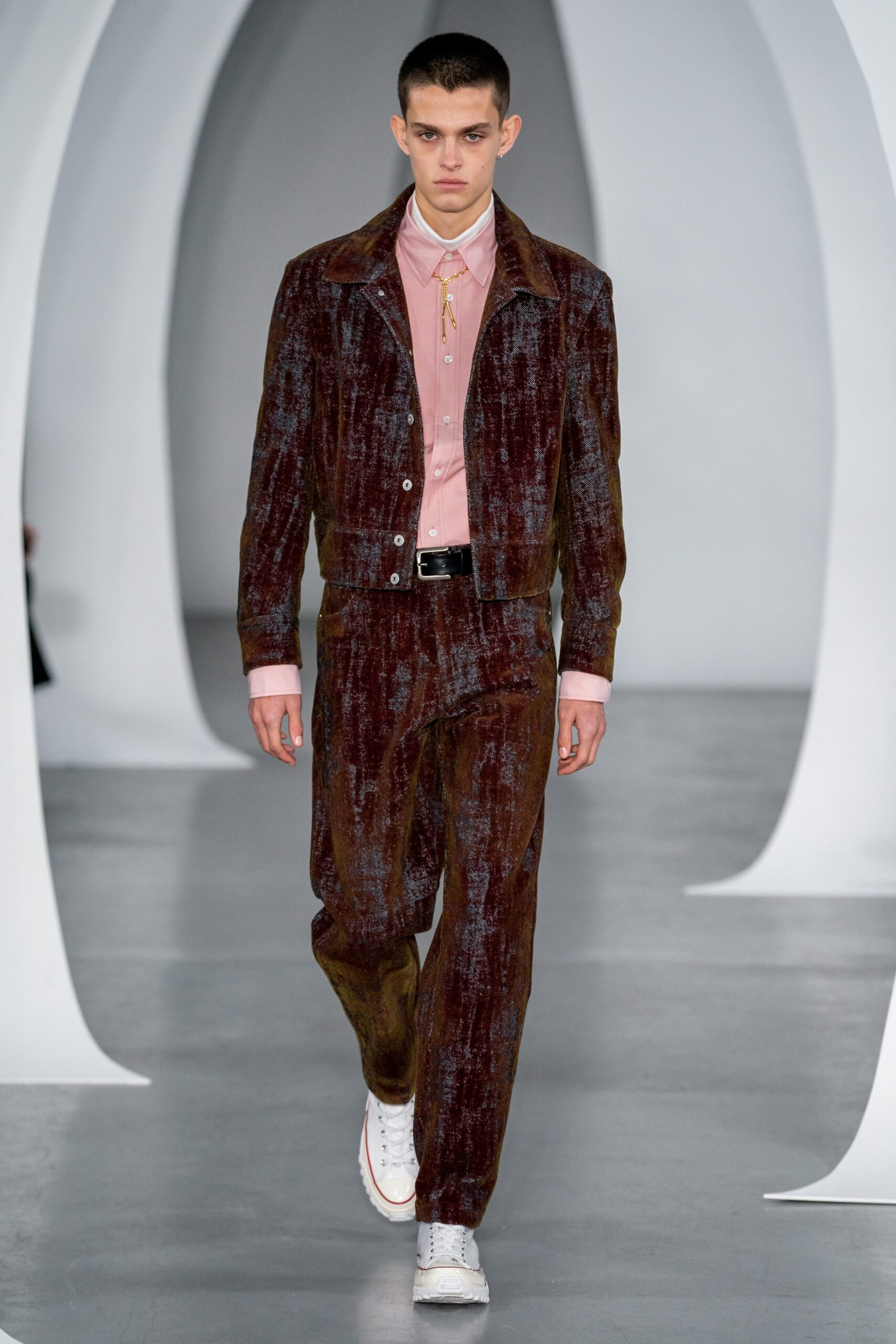Feng Chen Wang F/W 19 Menswear Look 2