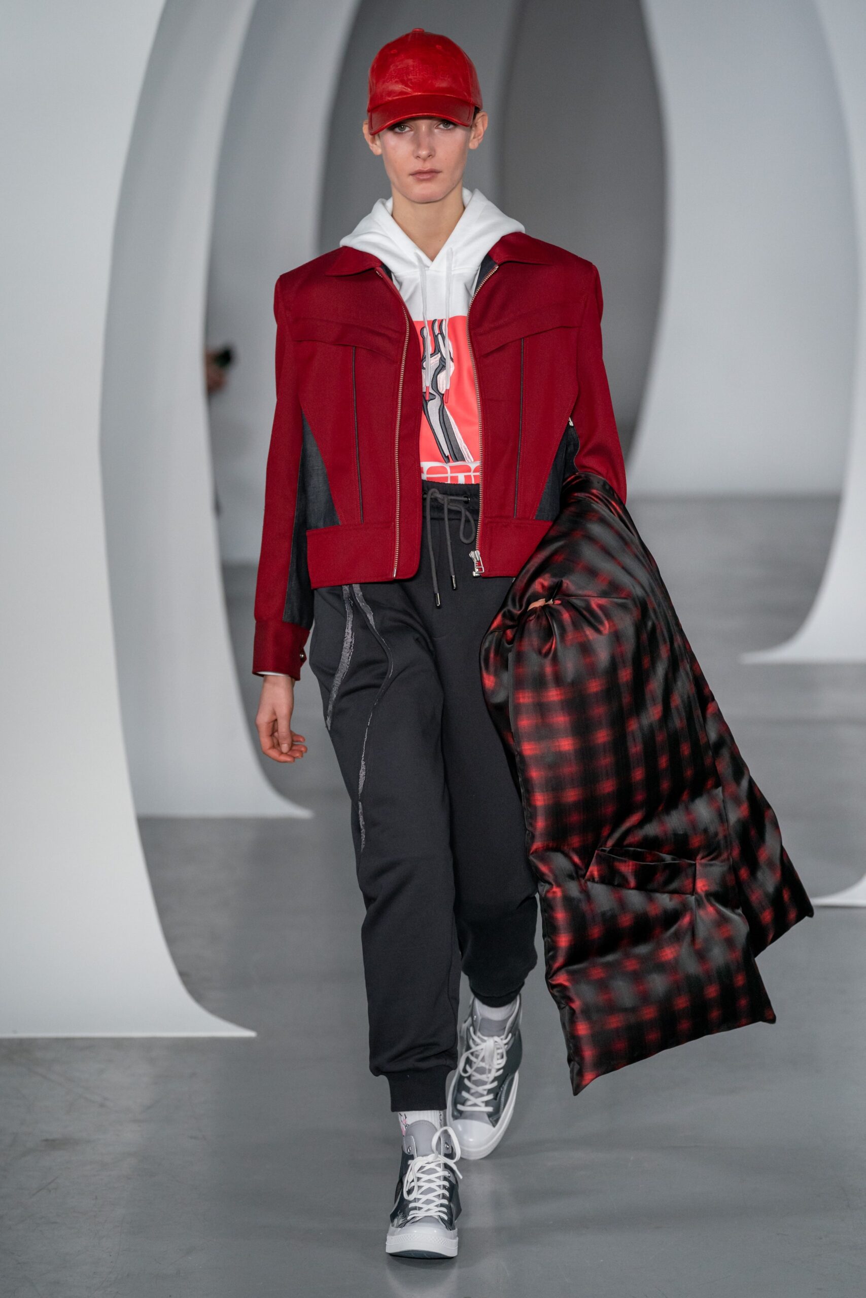 Feng Chen Wang F/W 19 Menswear Look 10