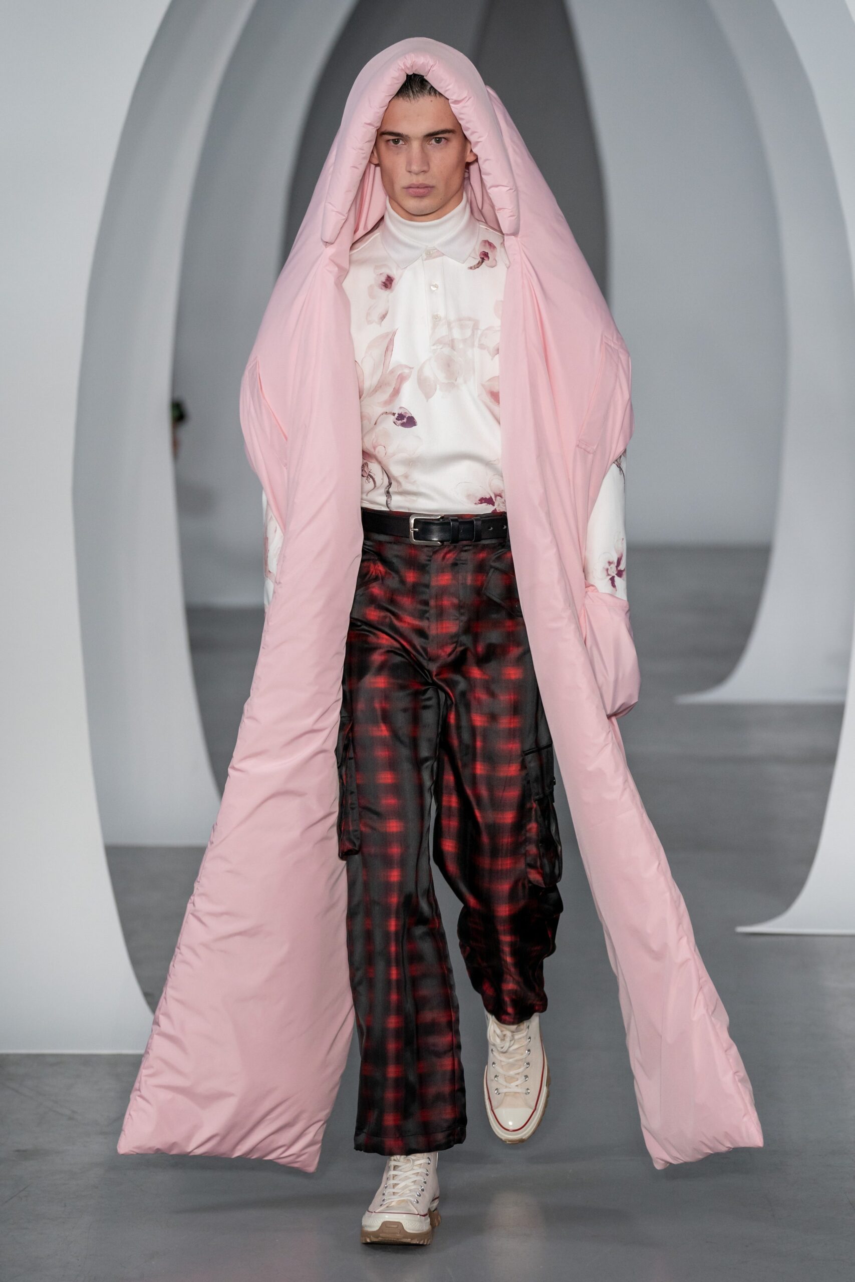 Feng Chen Wang F/W 19 Menswear Look 14