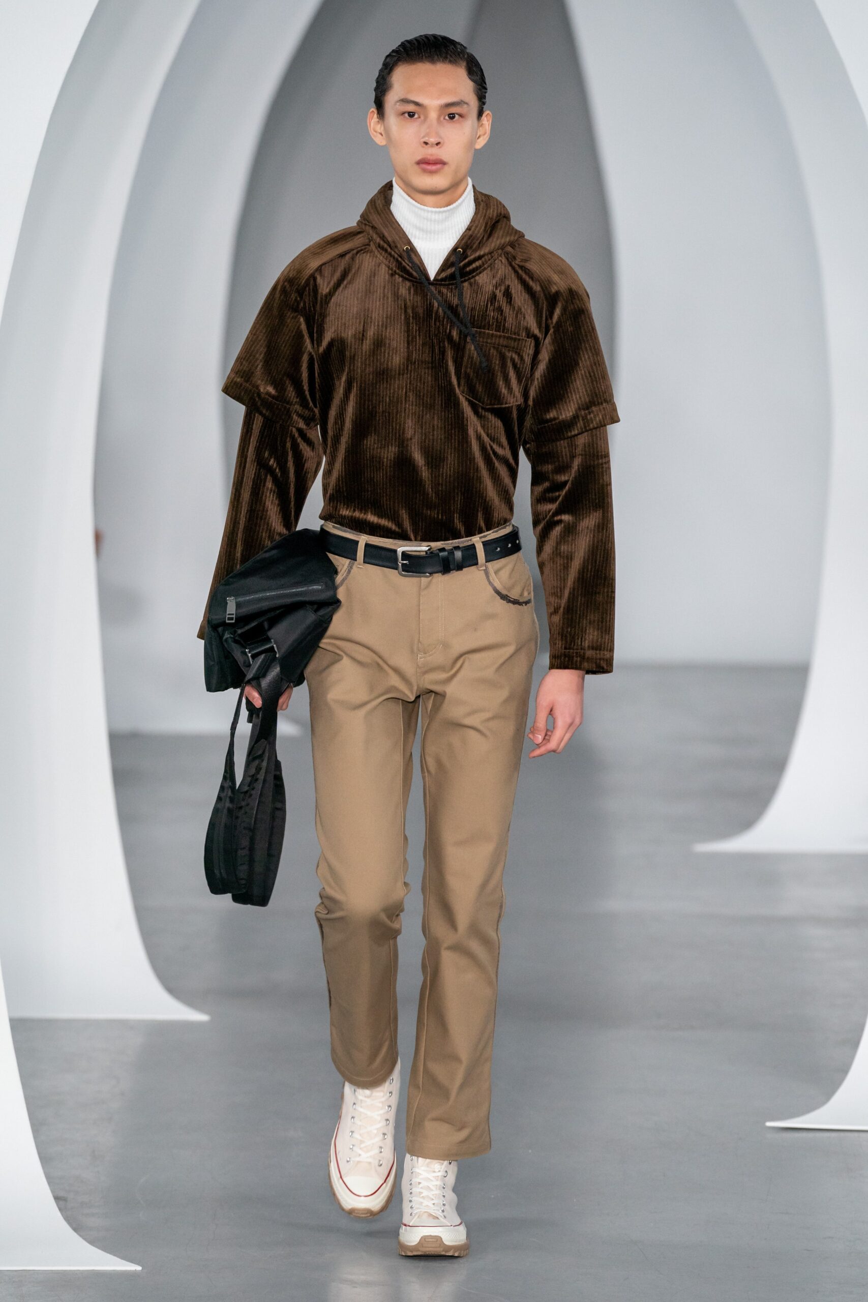 Feng Chen Wang F/W 19 Menswear Look 17