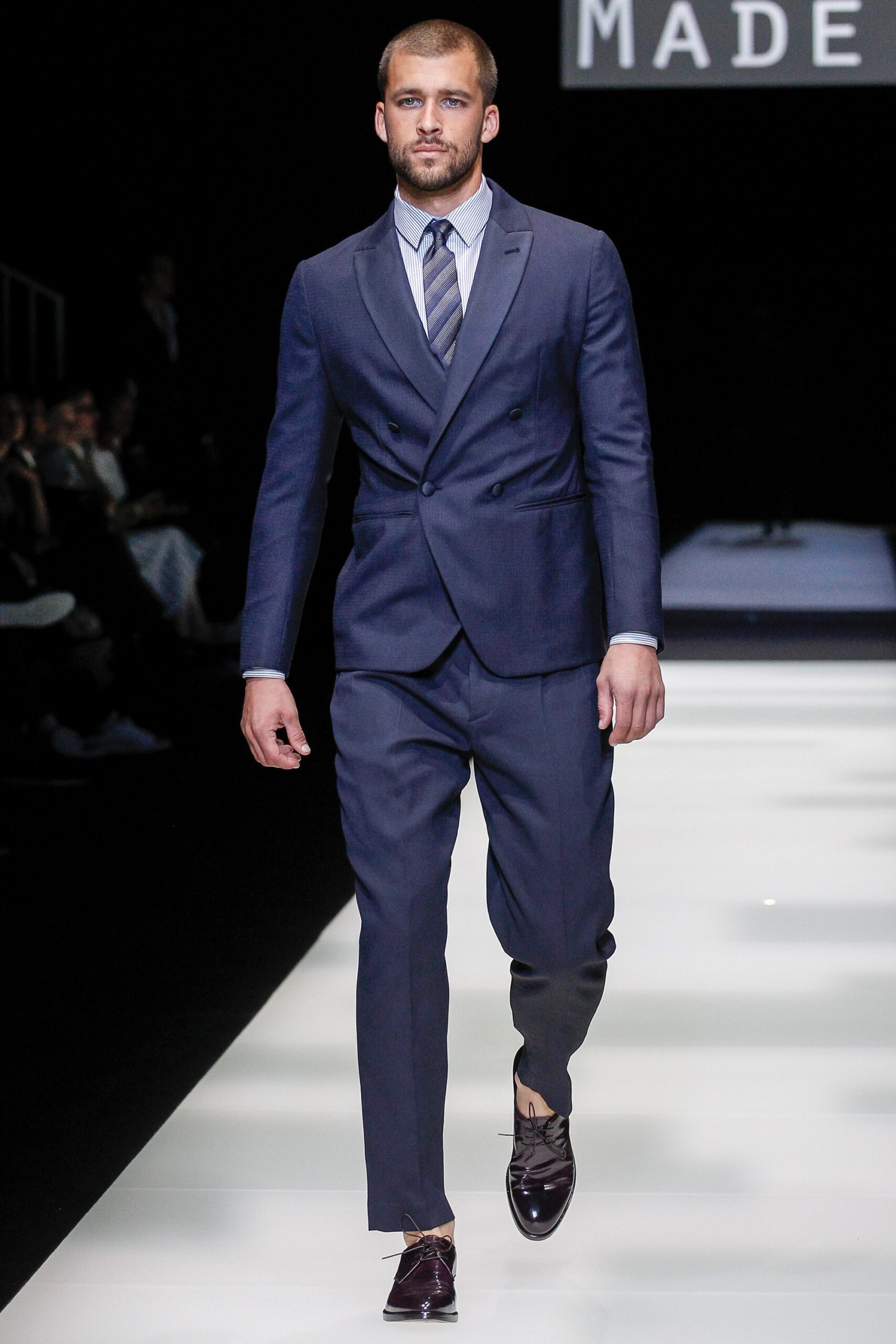 Giorgio Armani S/S 18 Menswear Look 7