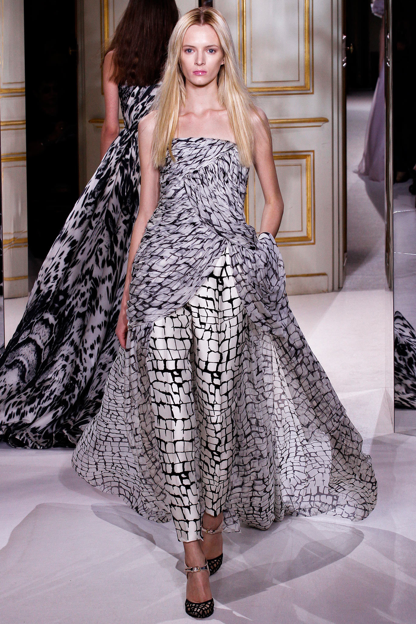 Giambattista Valli S/S 13 Couture Look 19