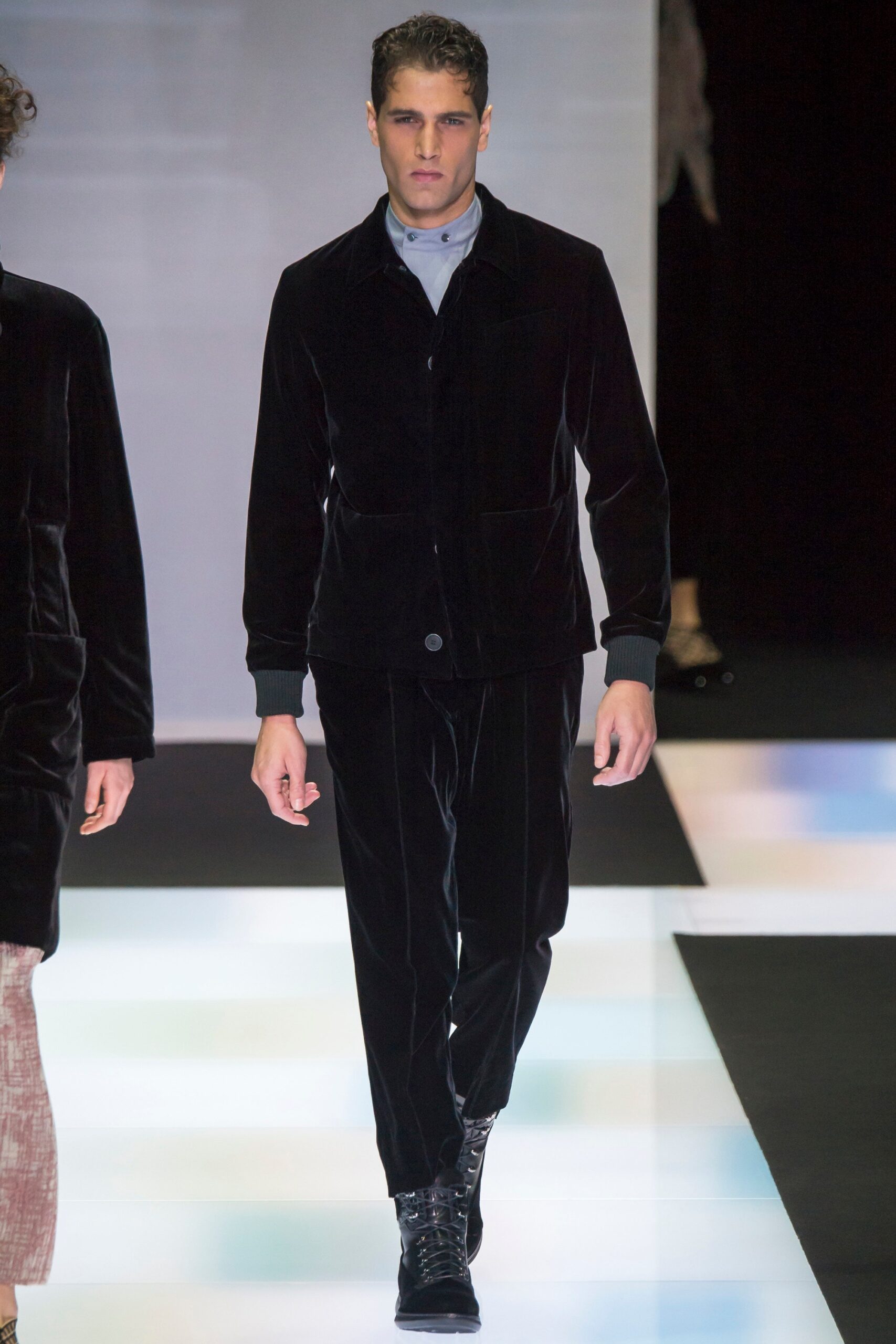 Giorgio Armani F/W 16 Look 1