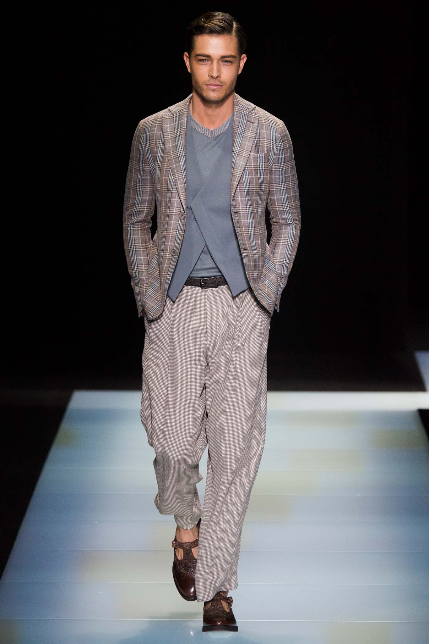 Giorgio Armani S/S 16 Menswear Look 4