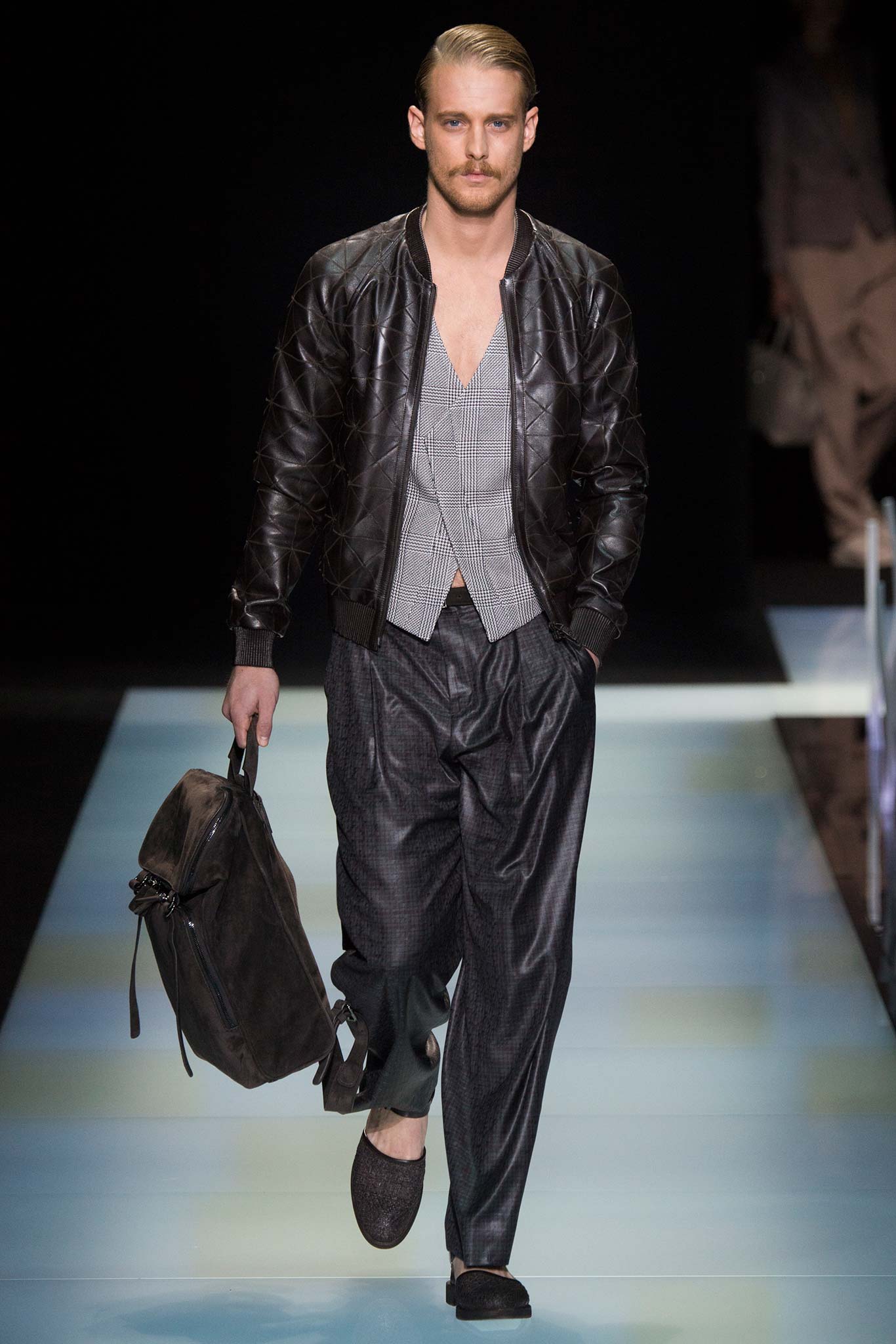 Giorgio Armani S/S 16 Menswear Look 11