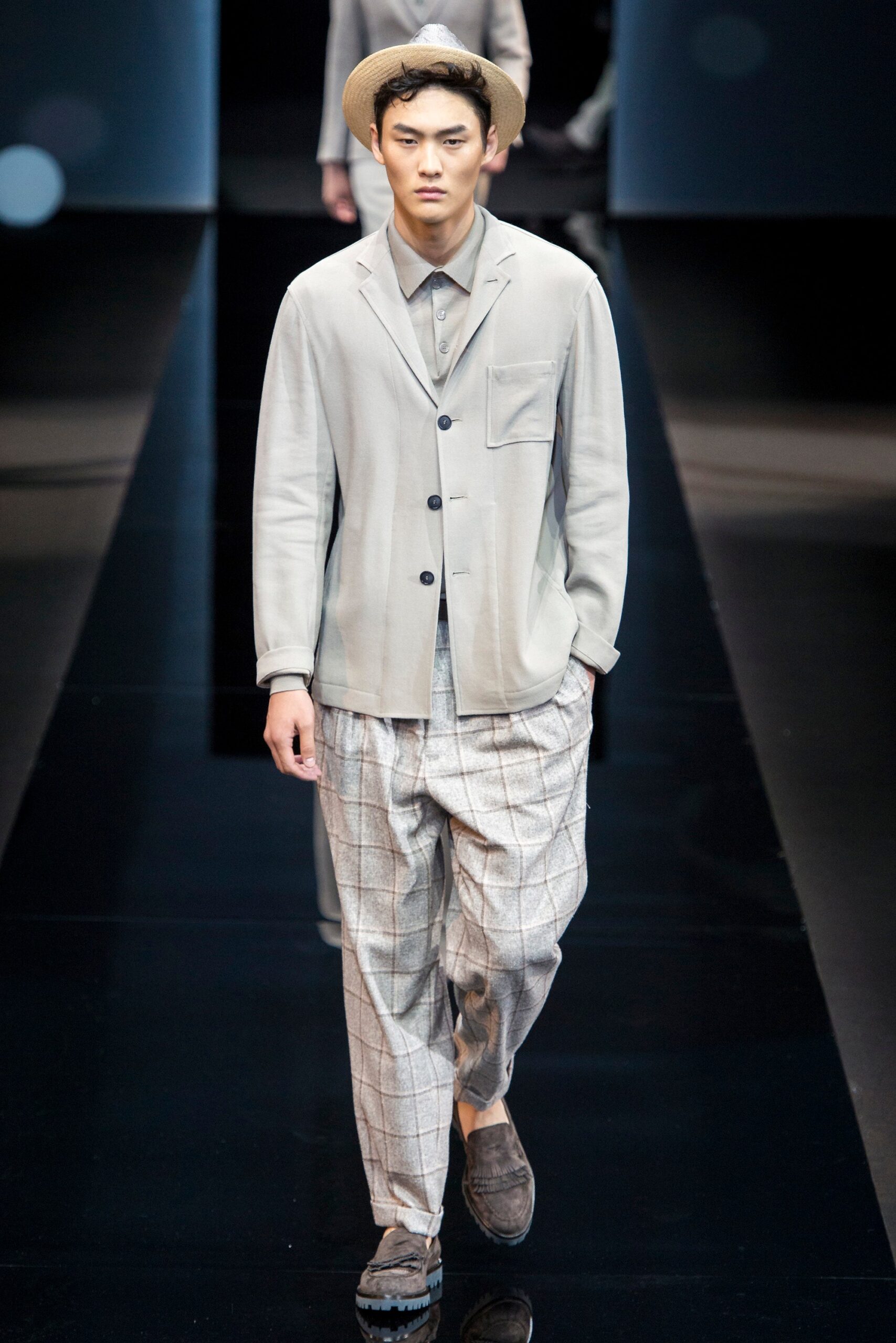 Giorgio Armani S/S 17 Menswear Look 8