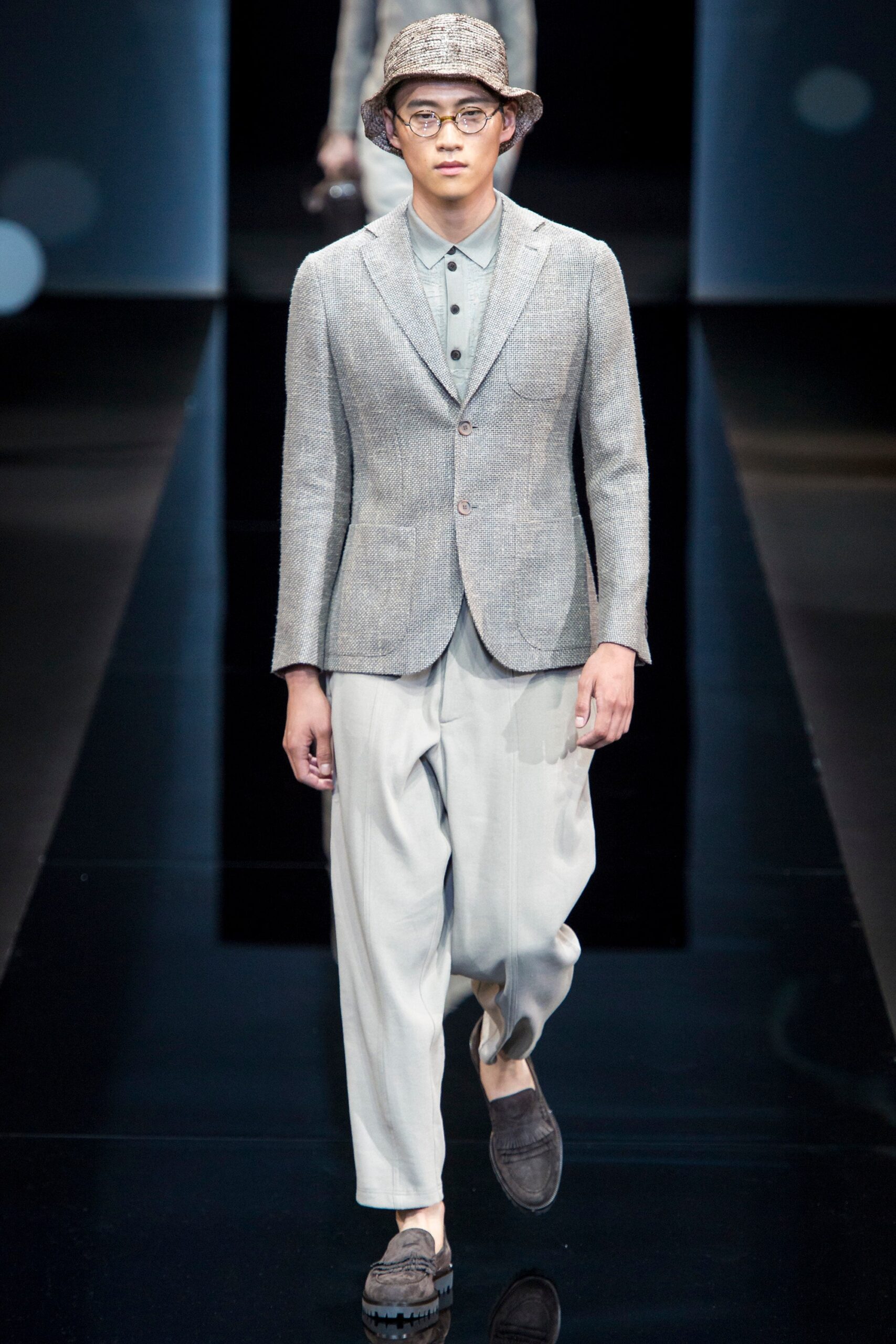 Giorgio Armani S/S 17 Menswear Look 9