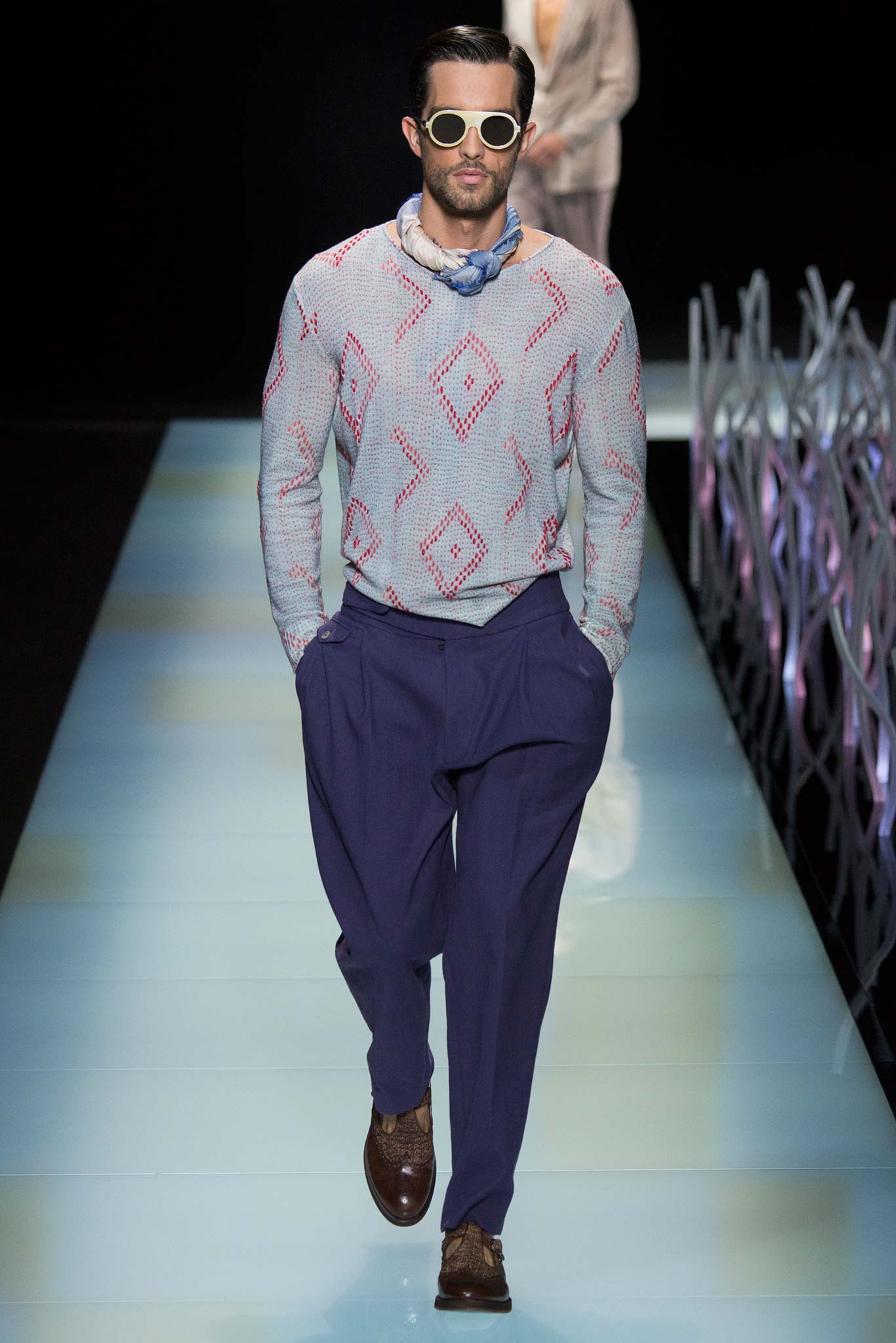 Giorgio Armani S/S 16 Menswear Look 15