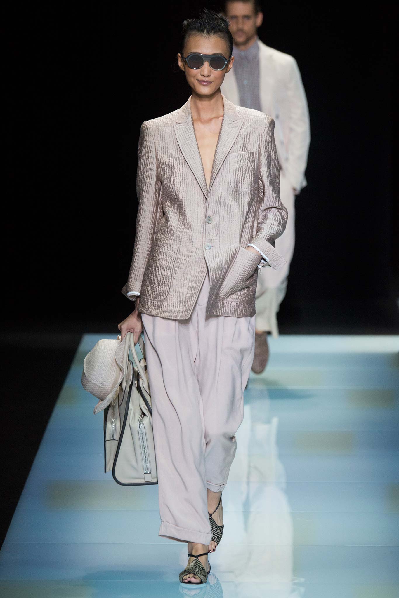 Giorgio Armani S/S 16 Menswear Look 22