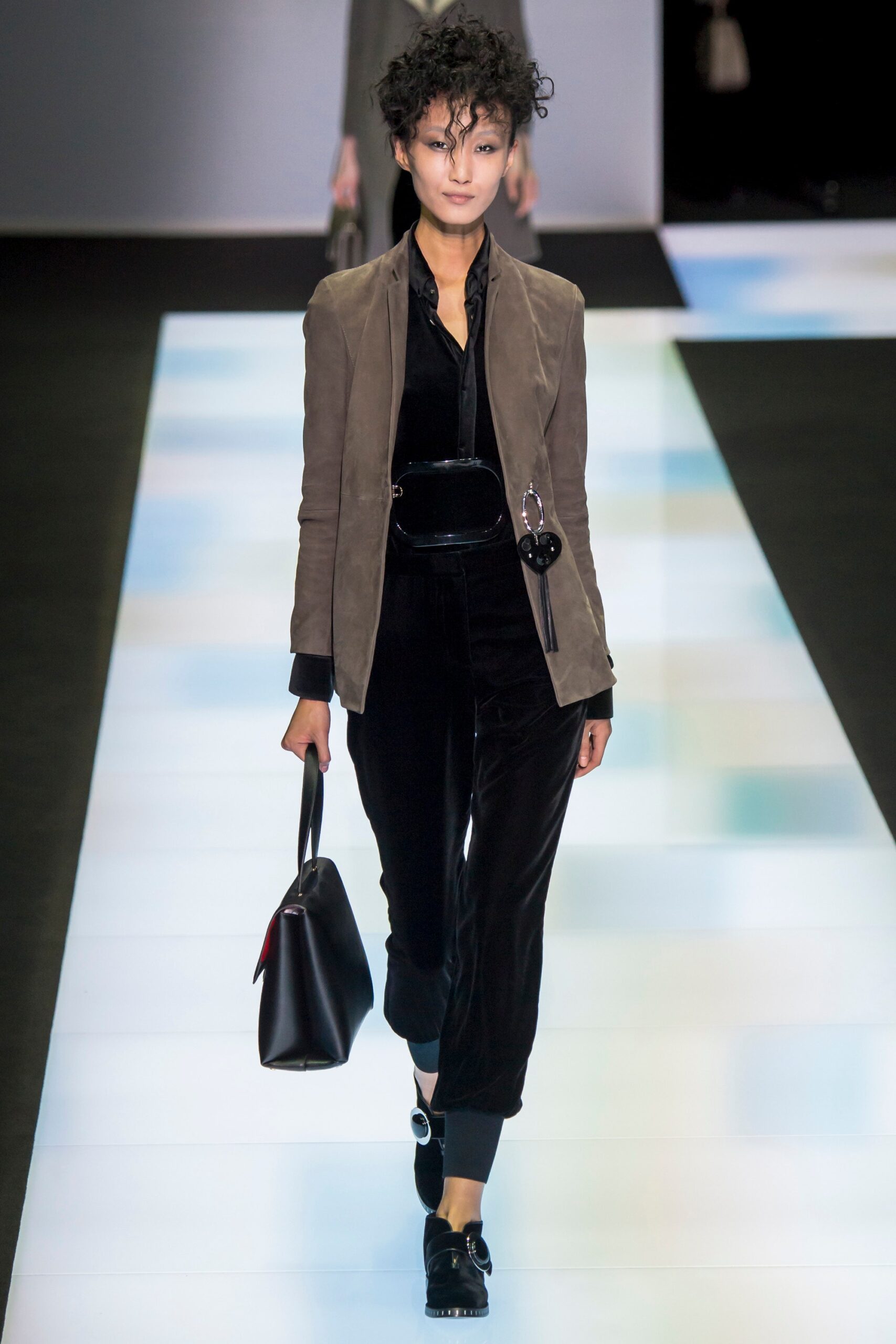 Giorgio Armani F/W 16 Look 18