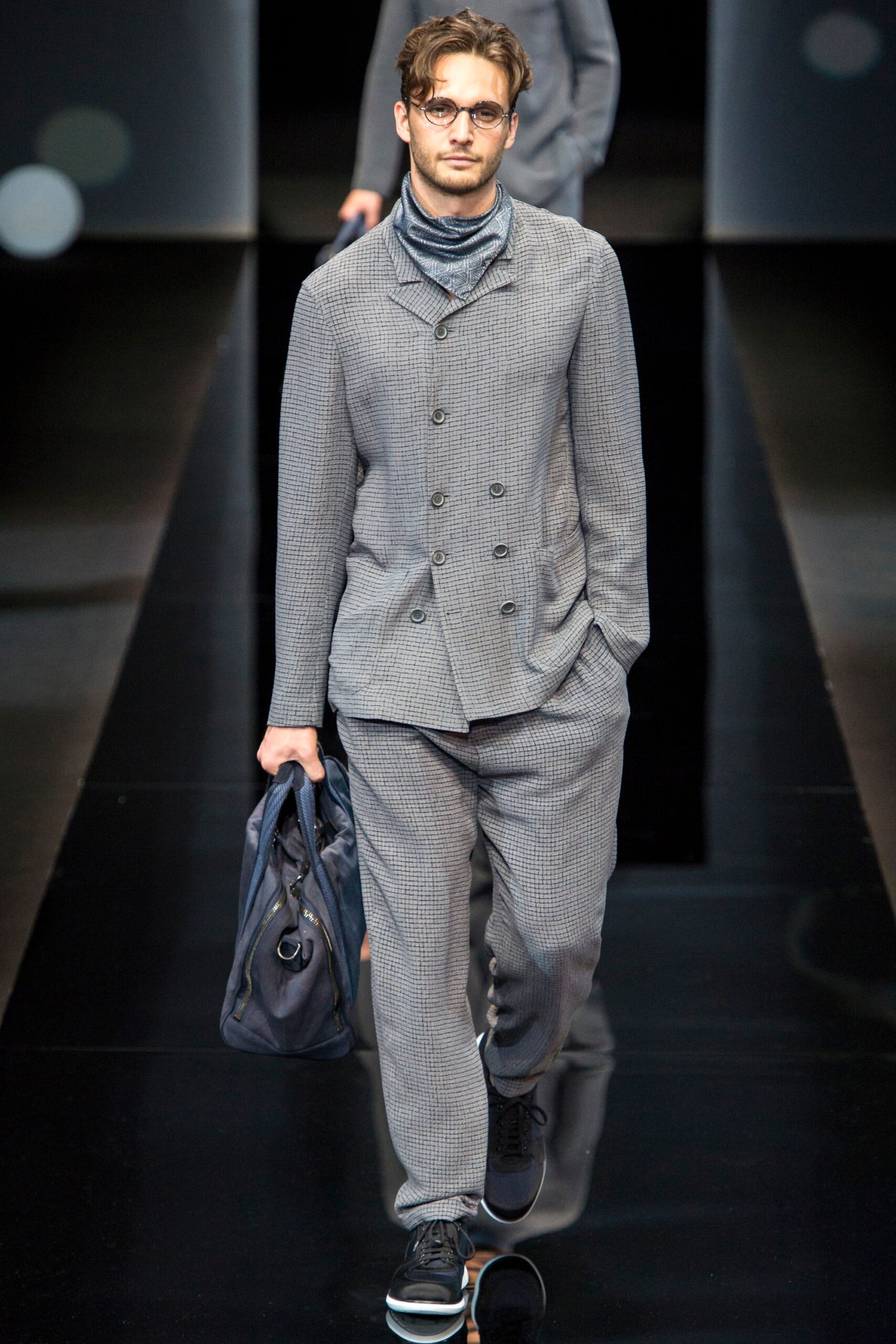 Giorgio Armani S/S 17 Menswear Look 15