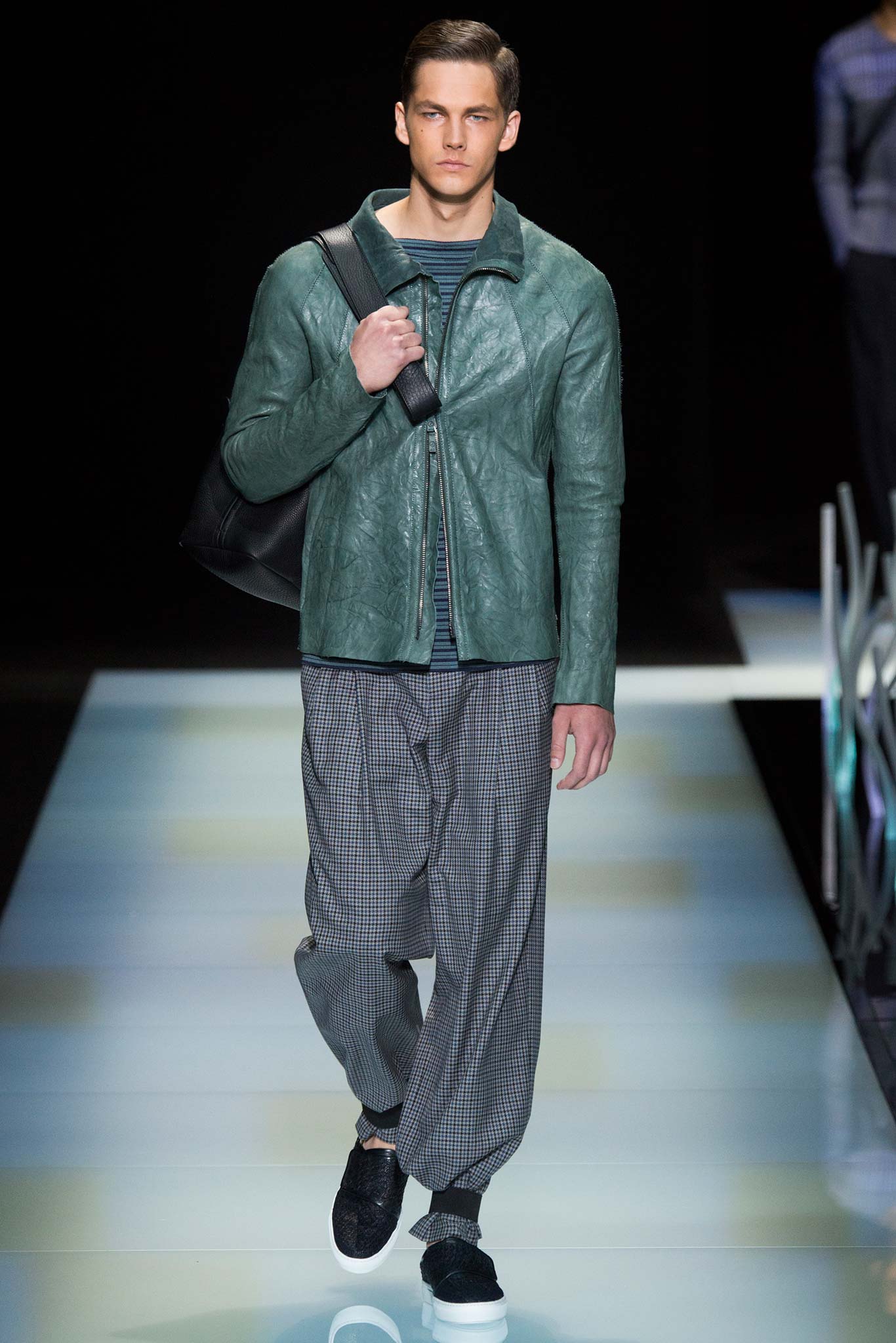 Giorgio Armani S/S 16 Menswear Look 27