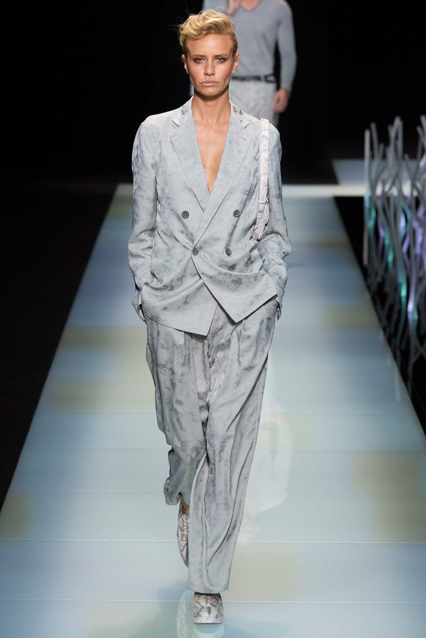 Giorgio Armani S/S 16 Menswear Look 43