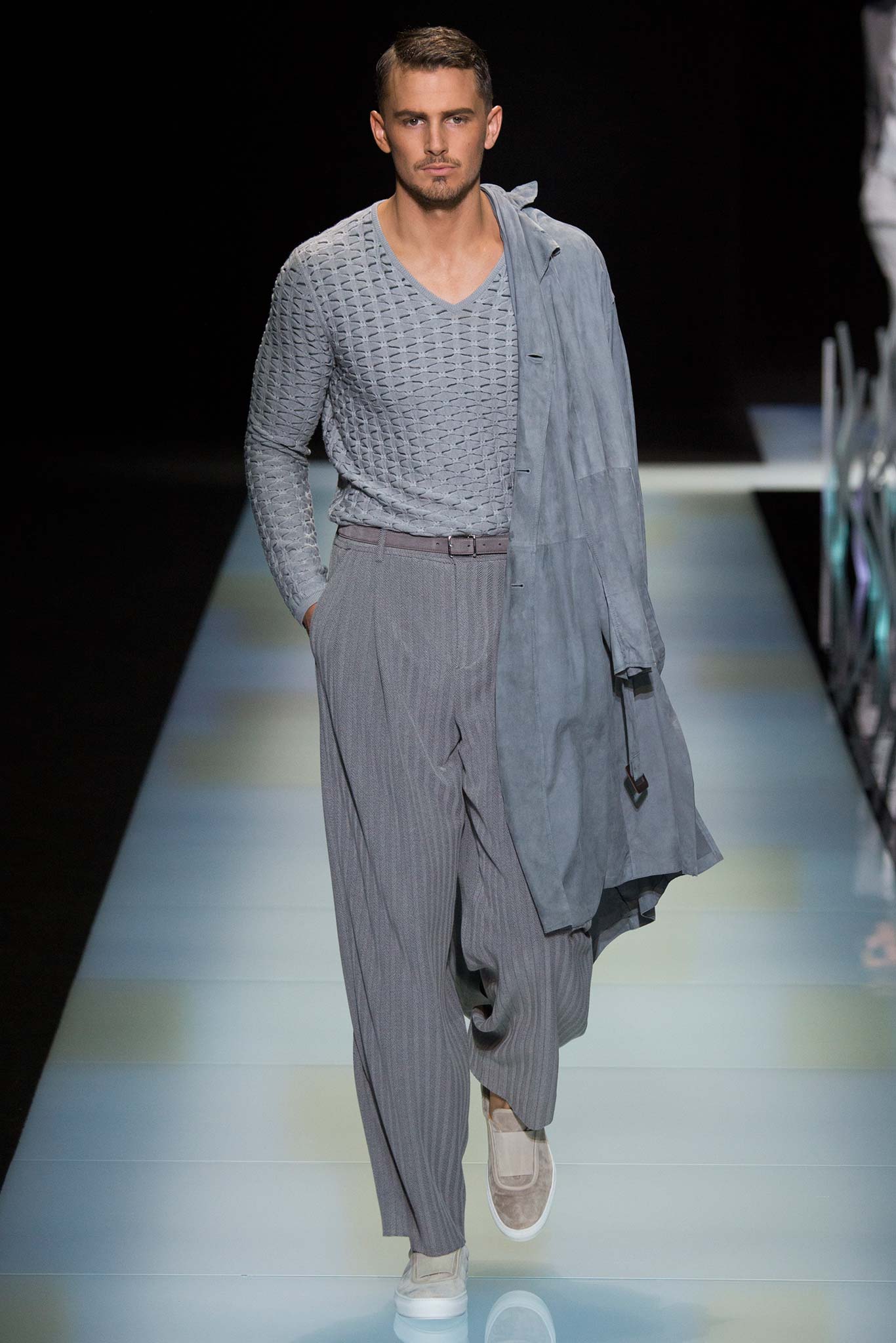 Giorgio Armani S/S 16 Menswear Look 44