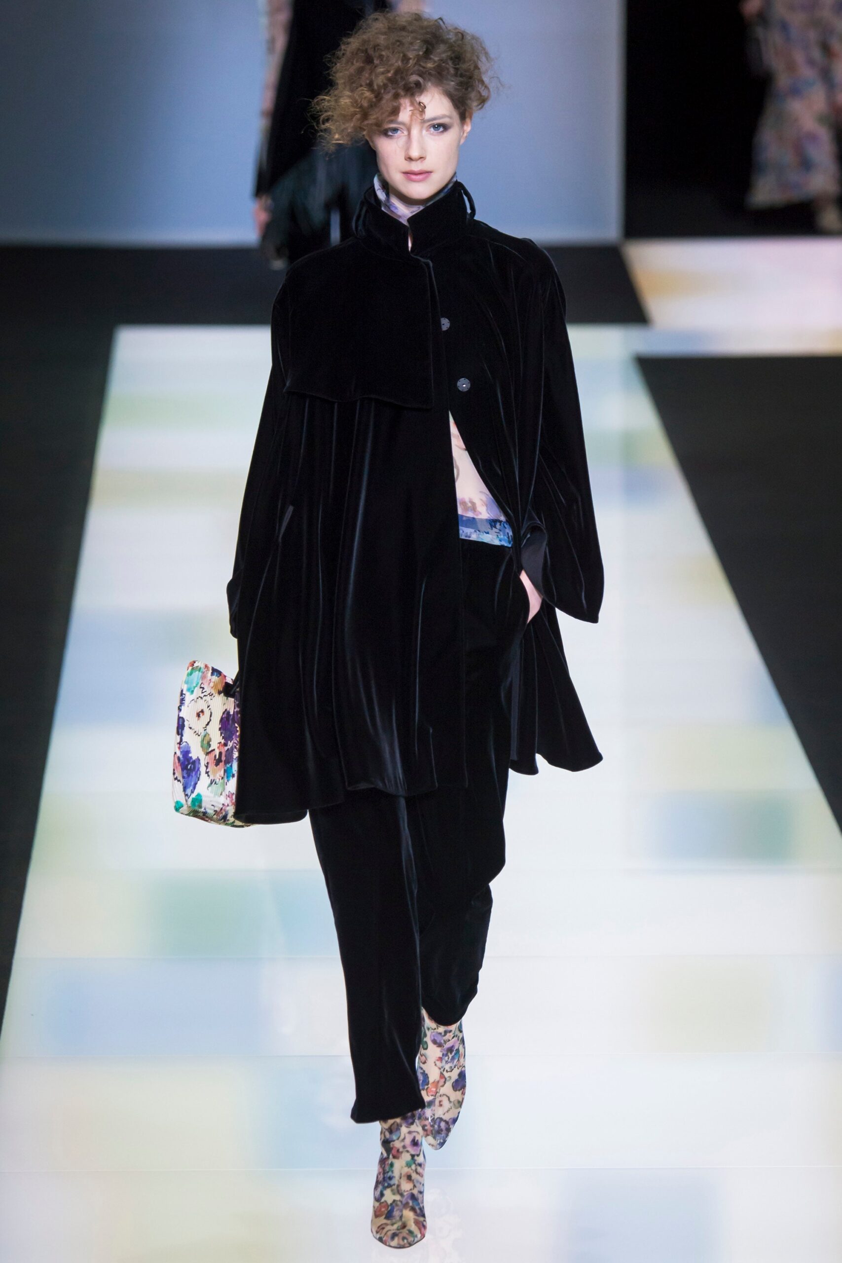 Giorgio Armani F/W 16 Look 44