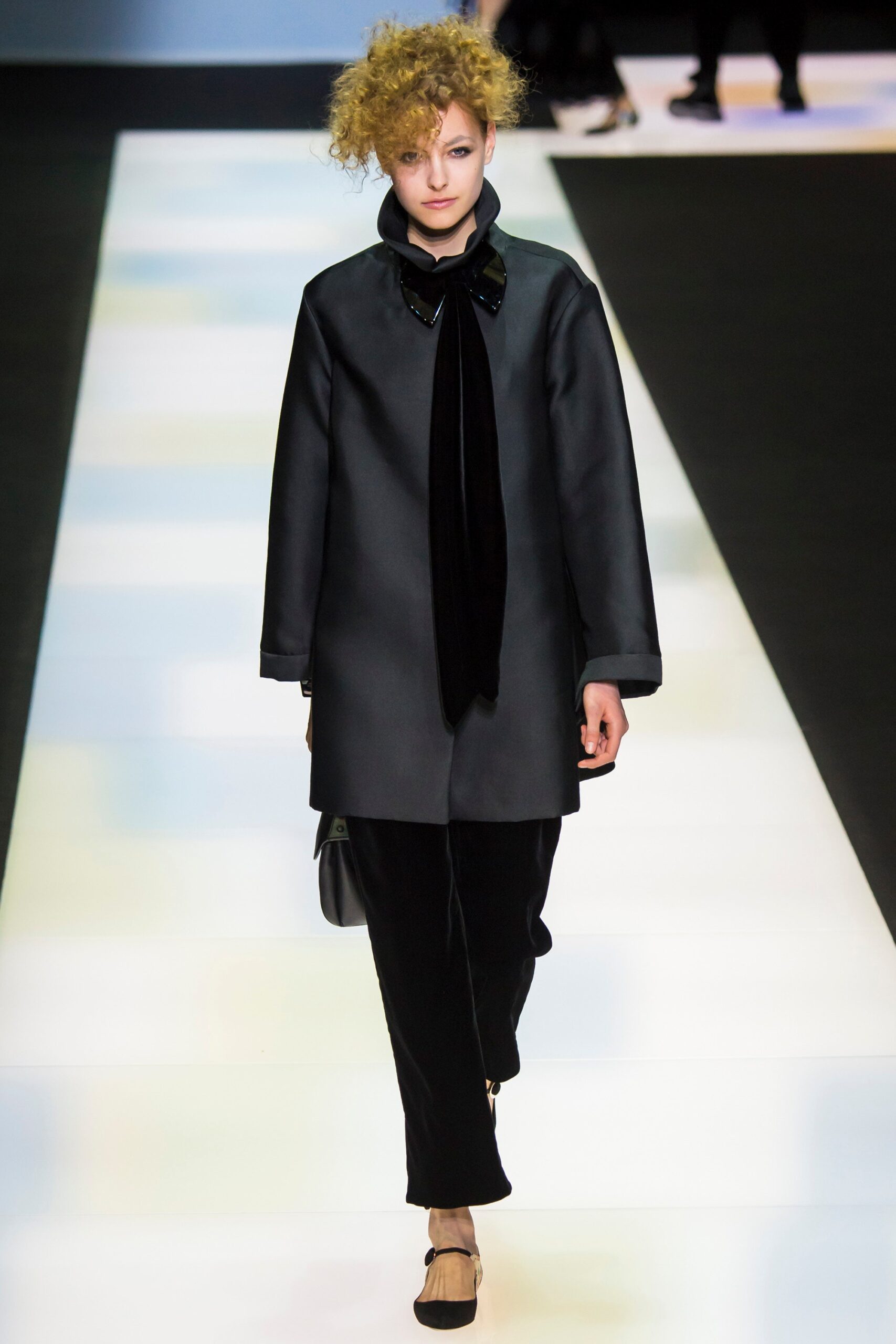 Giorgio Armani F/W 16 Look 49