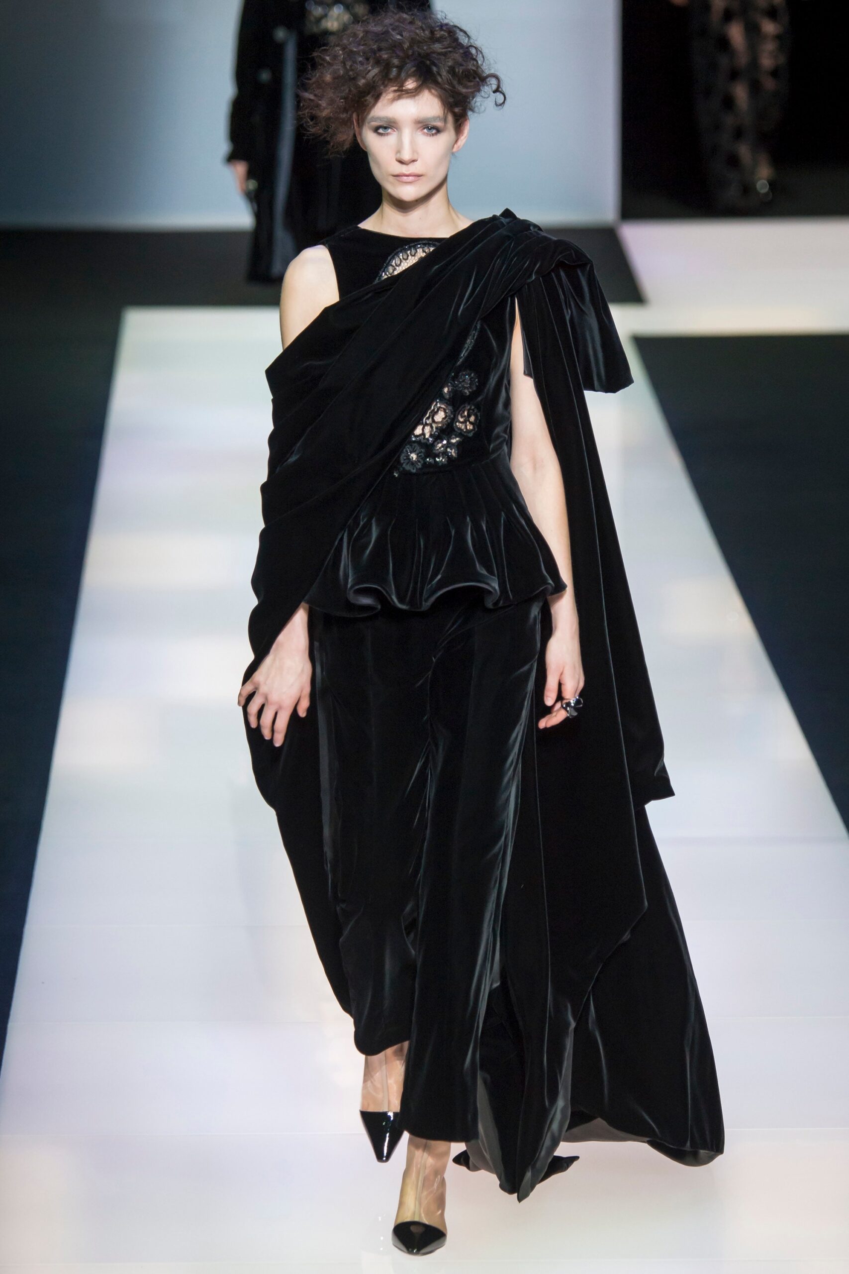 Giorgio Armani F/W 16 Look 61