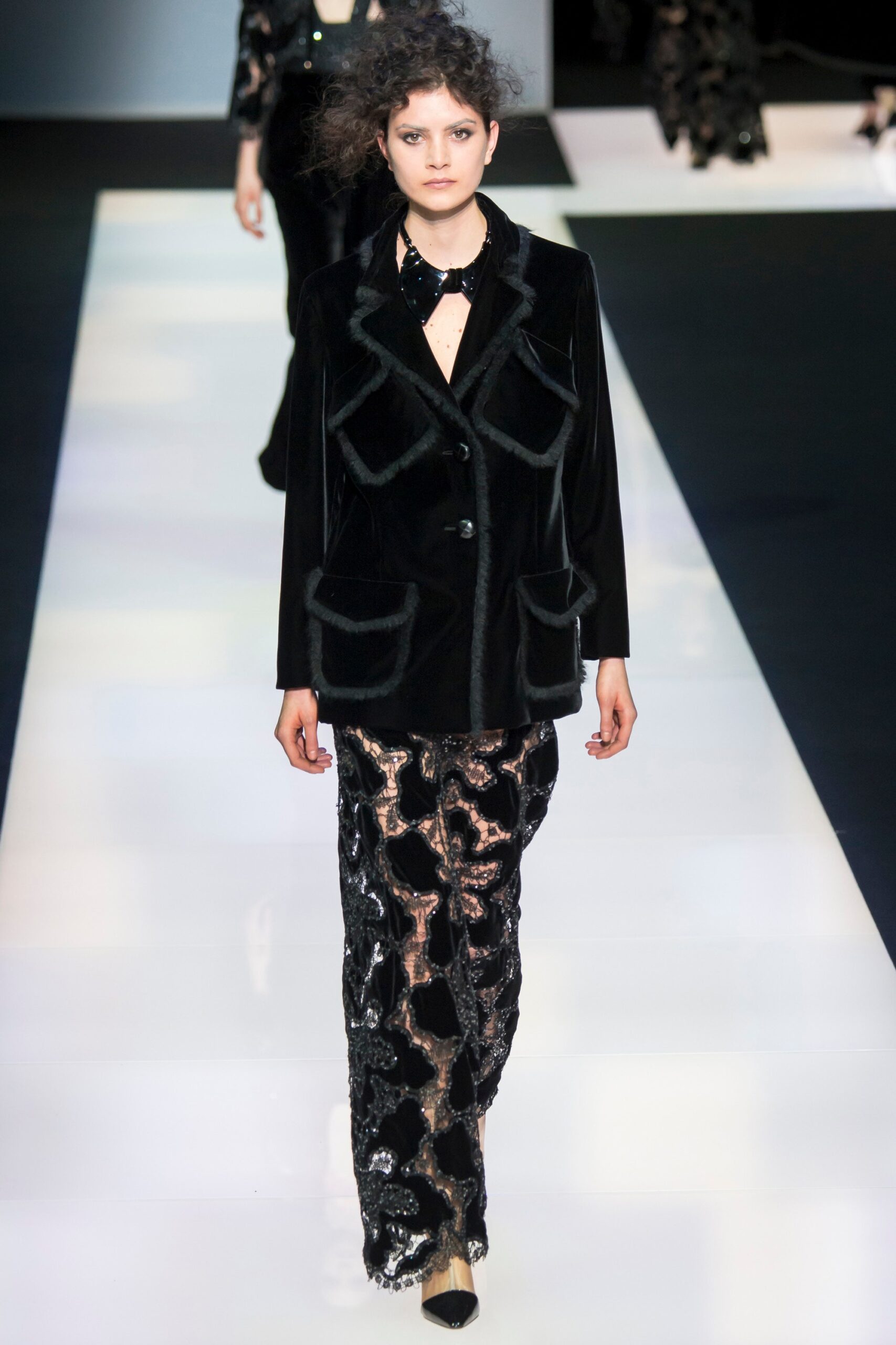 Giorgio Armani F/W 16 Look 63