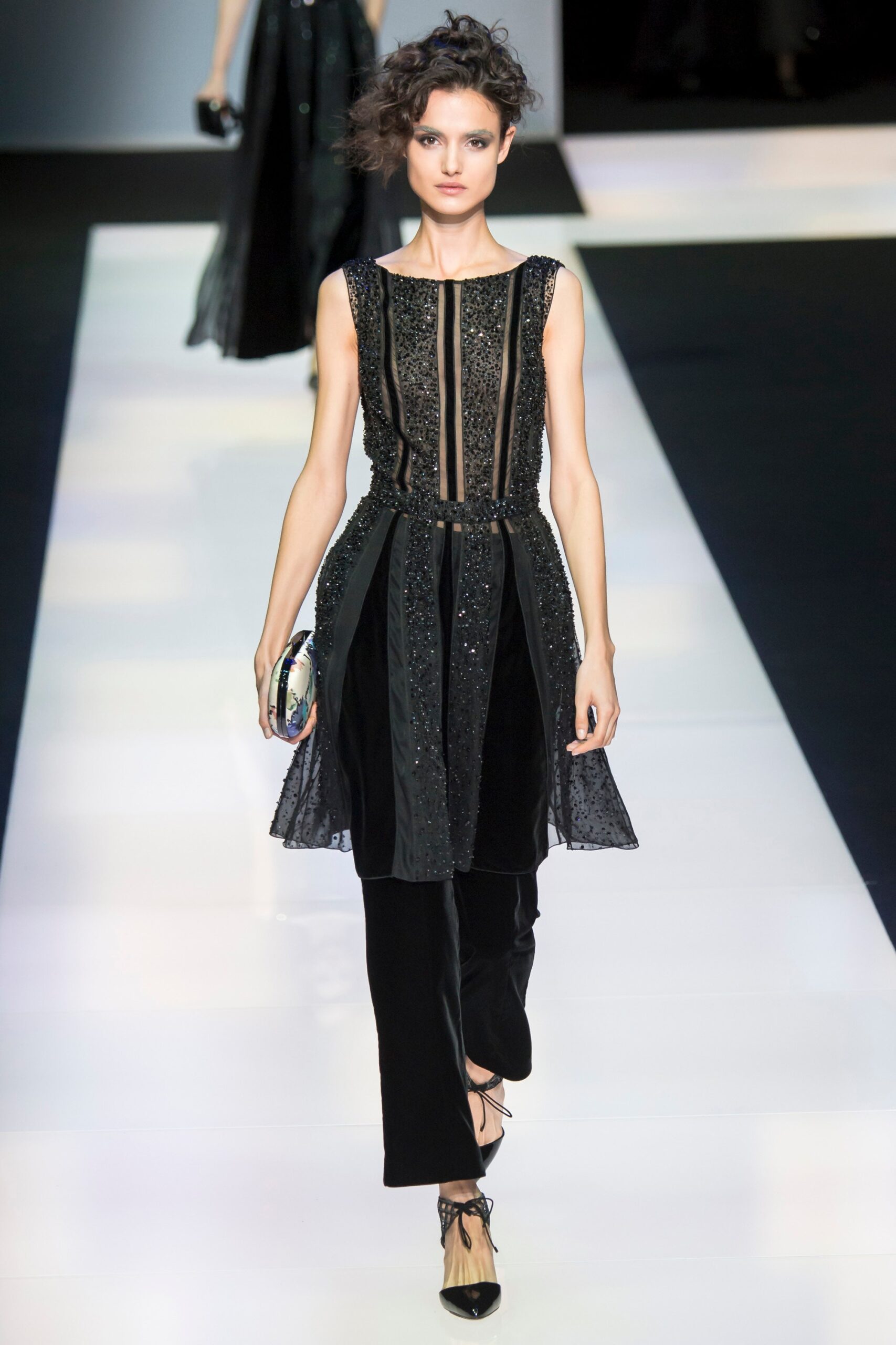 Giorgio Armani F/W 16 Look 68