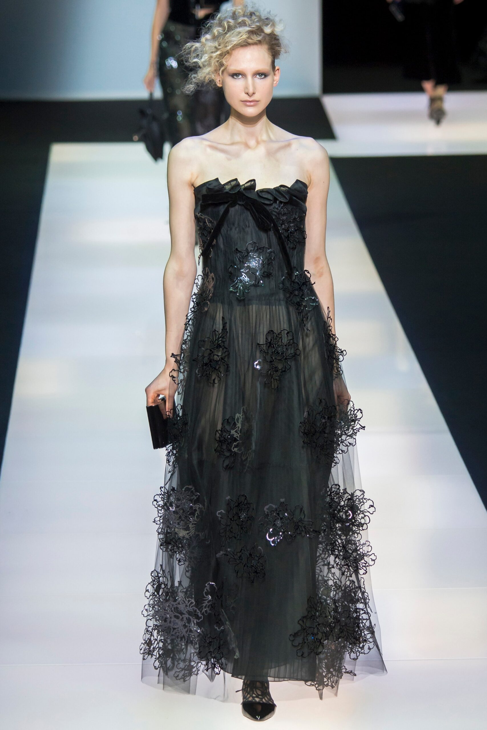 Giorgio Armani F/W 16 Look 71