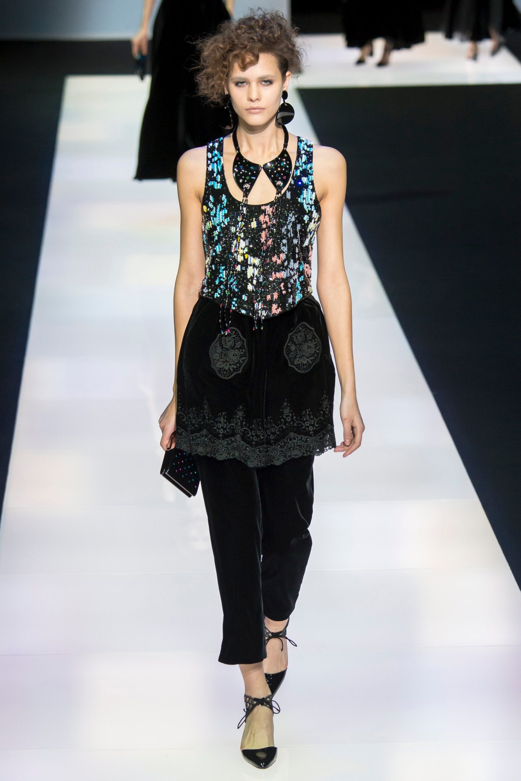 Giorgio Armani F/W 16 Look 73