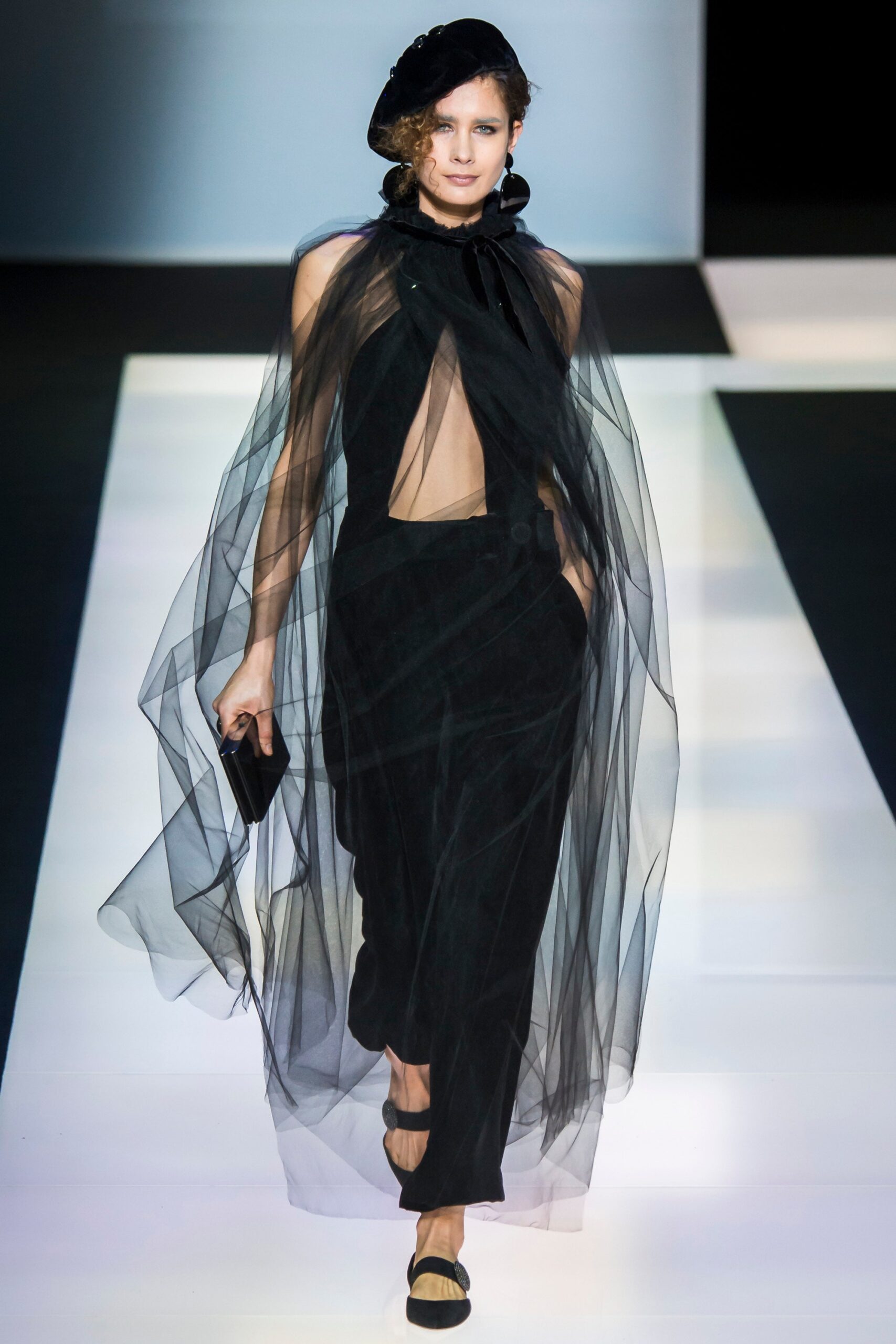 Giorgio Armani F/W 16 Look 79