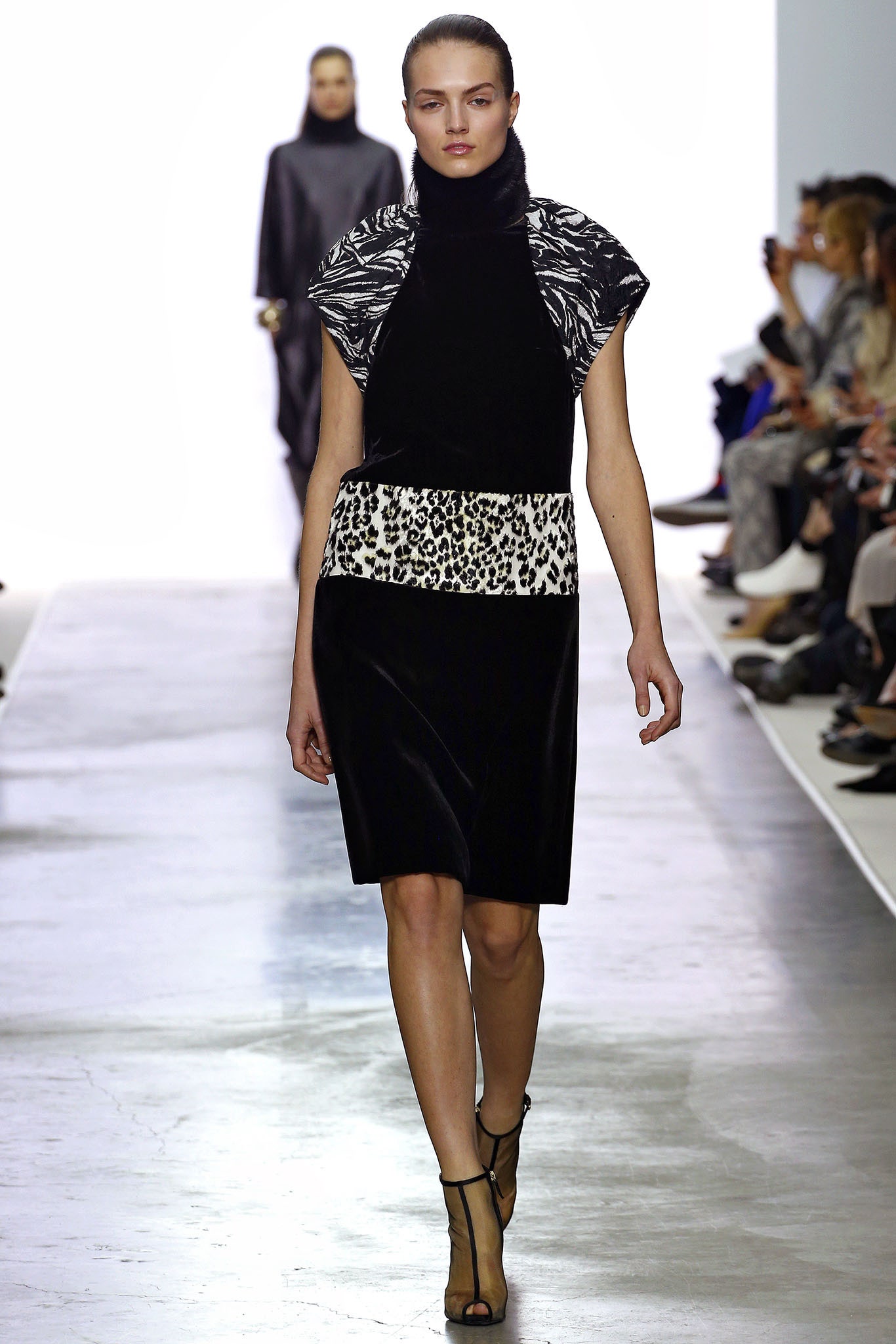 Giambattista Valli F/W 13 Look 31
