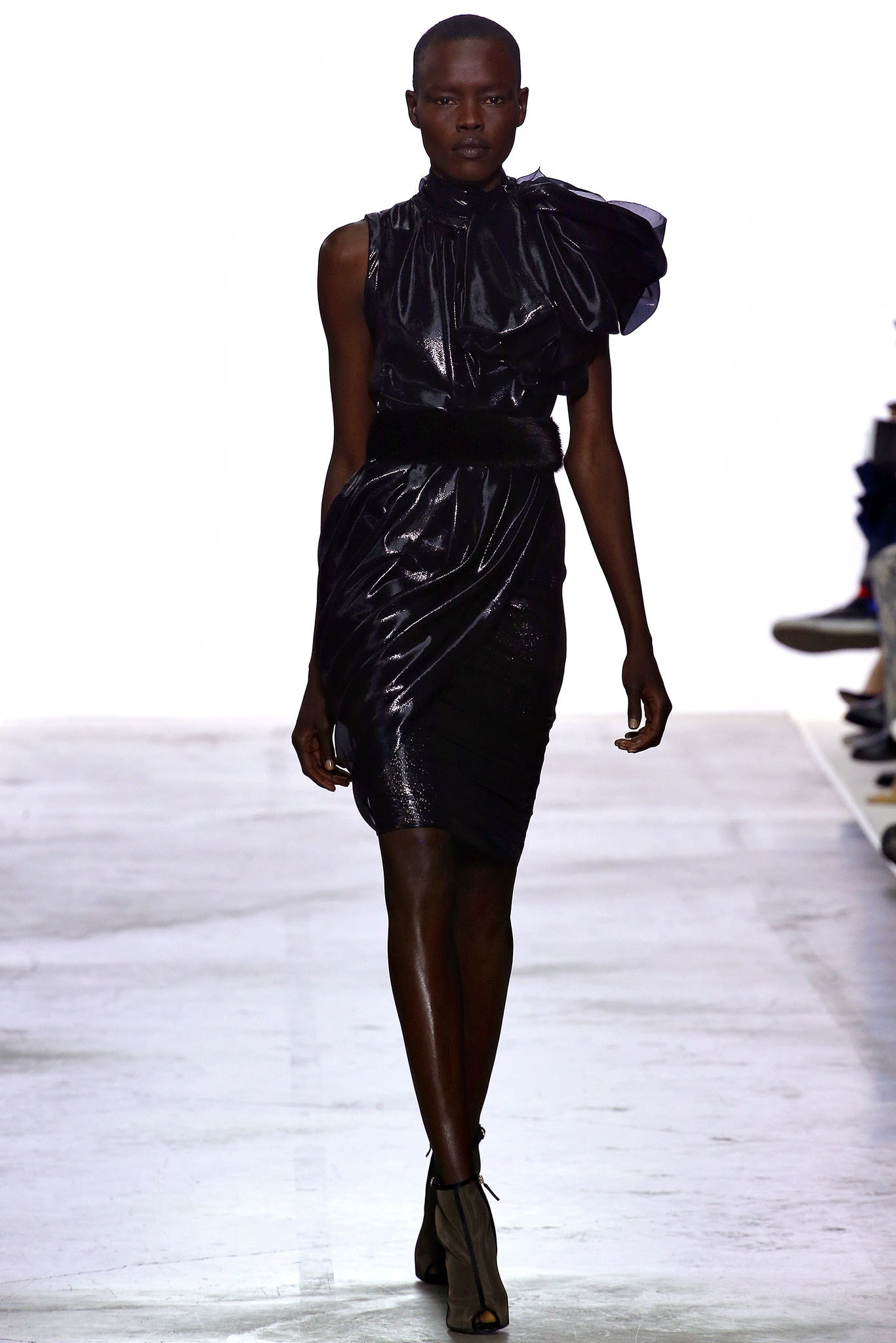 Giambattista Valli F/W 13 Look 34