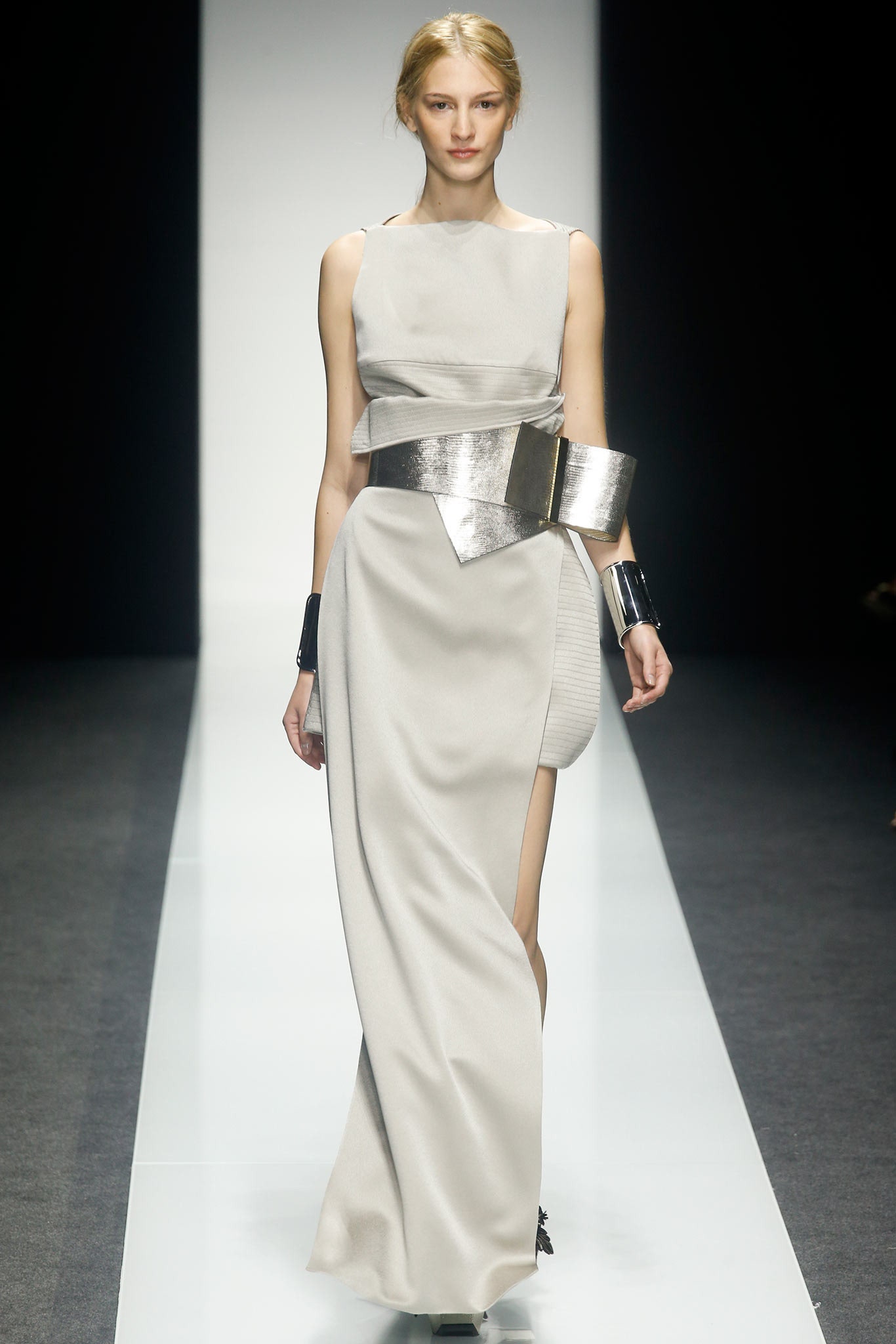 Gianfranco Ferré S/S 14 Look 19
