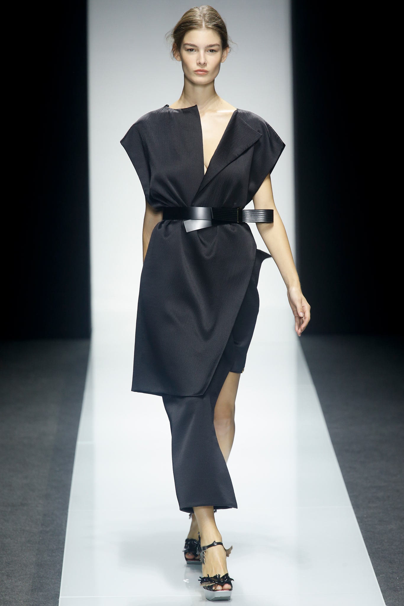 Gianfranco Ferré S/S 14 Look 23