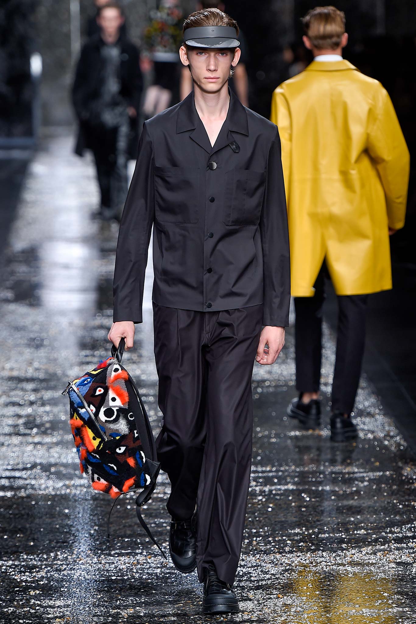 Fendi S/S 16 Menswear Look 25