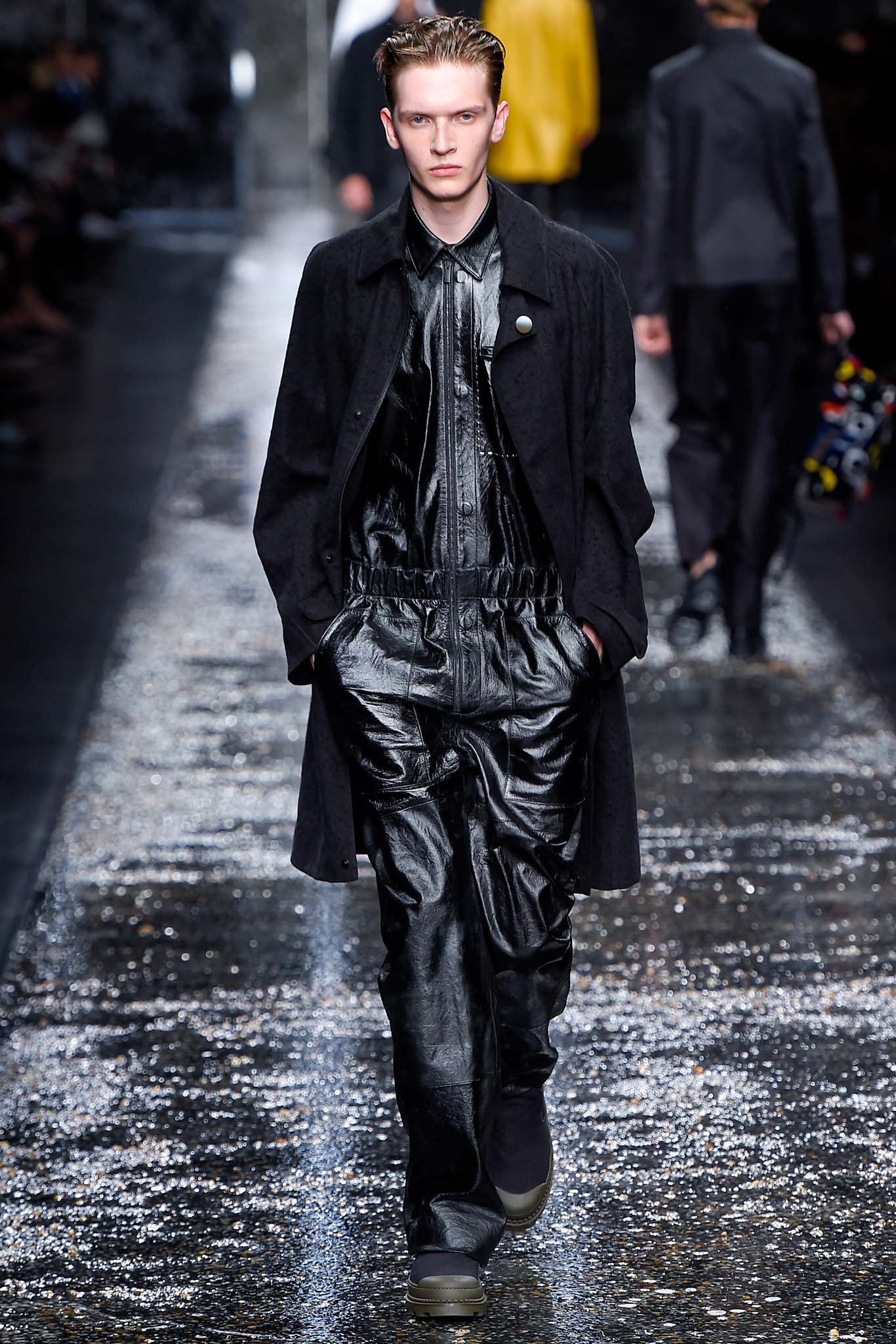 Fendi S/S 16 Menswear Look 26
