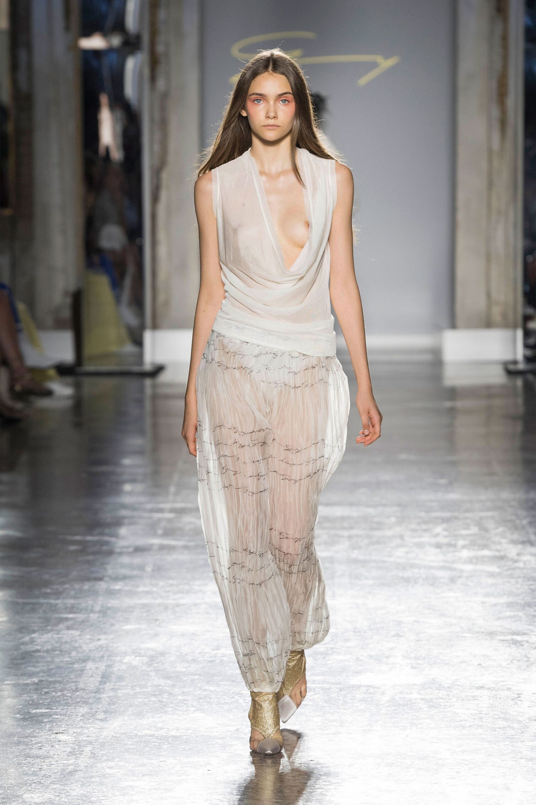 Genny S/S 19 Look 27