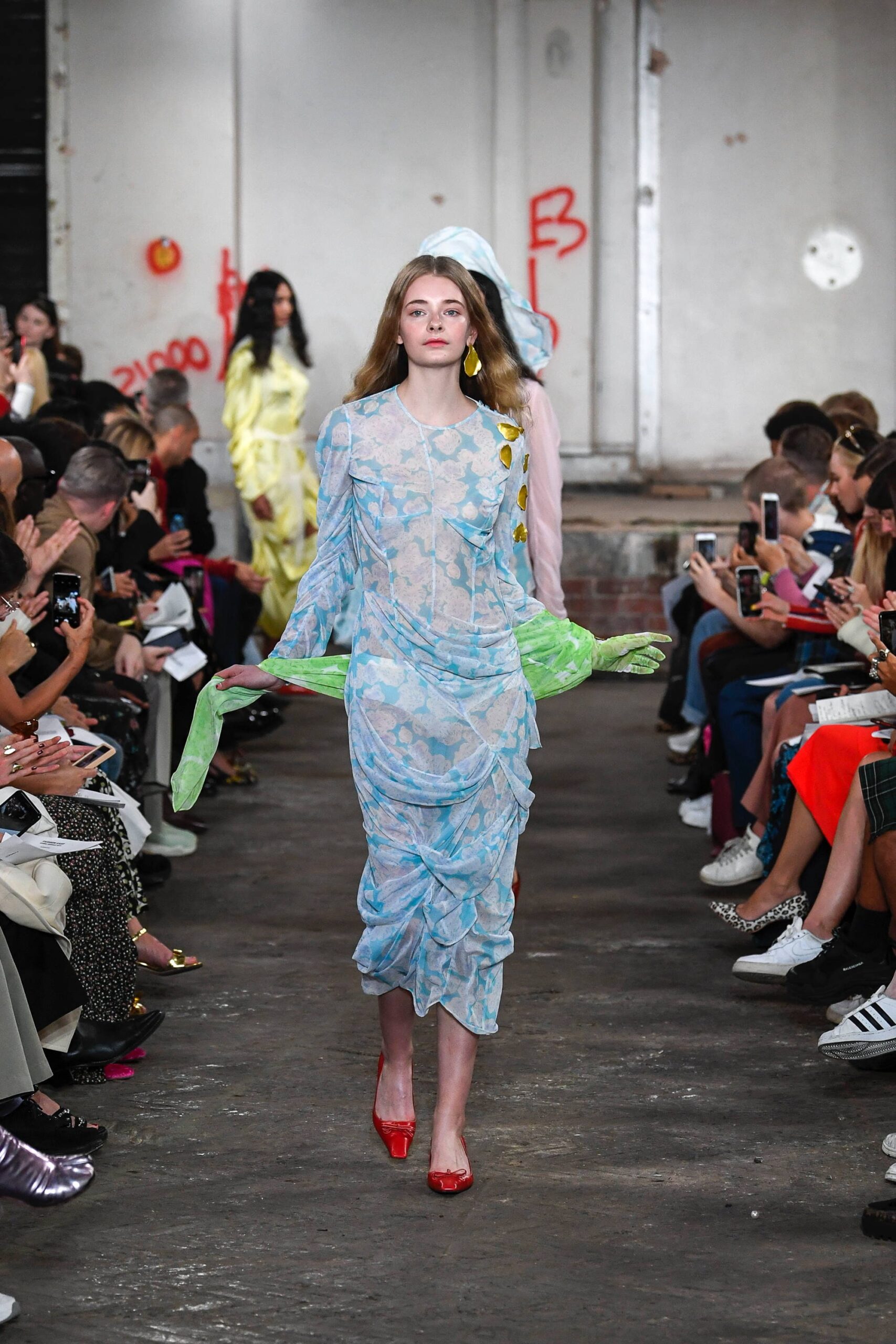 Fashion East S/S 19 Look 32