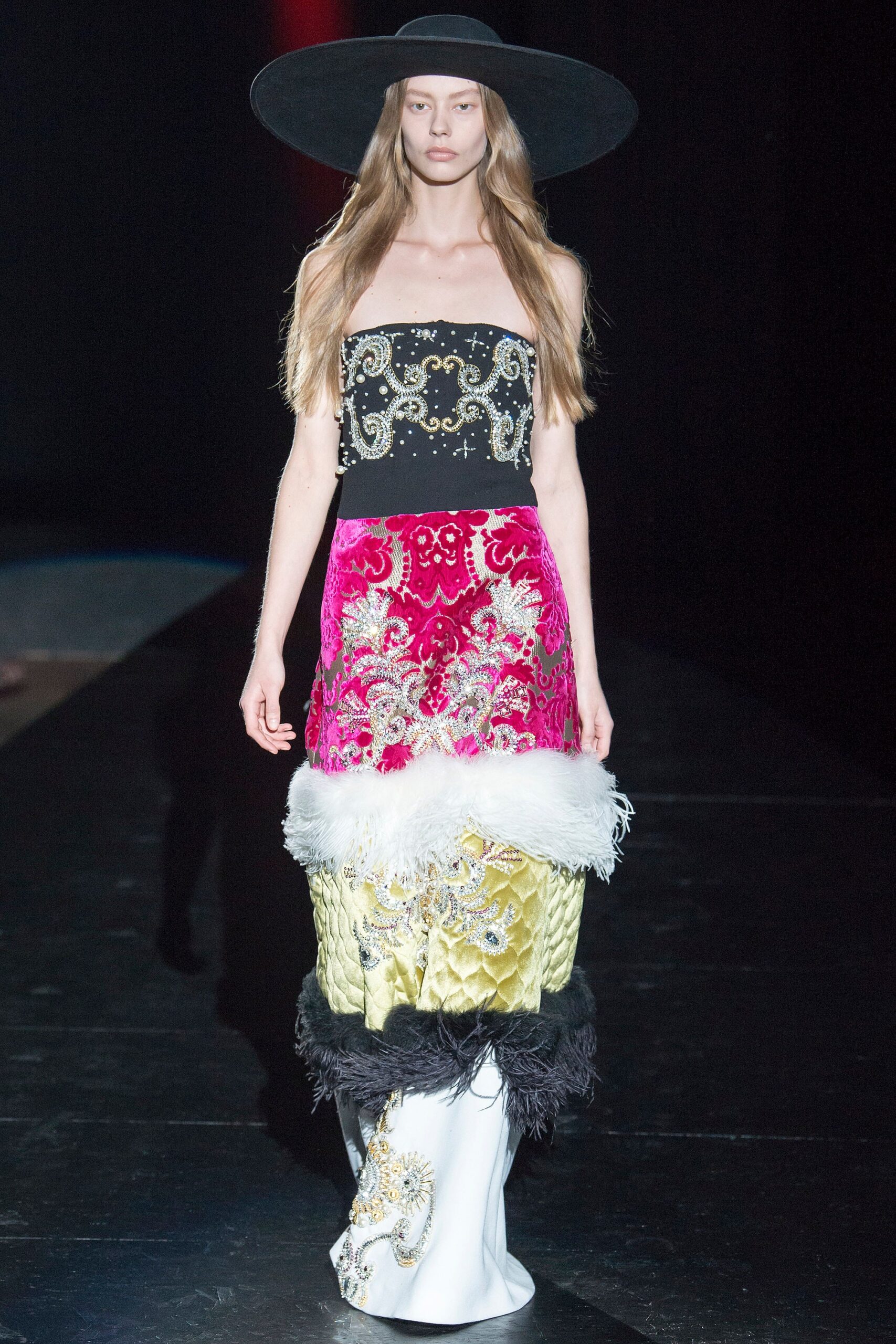 Fausto Puglisi F/W 17 Look 50