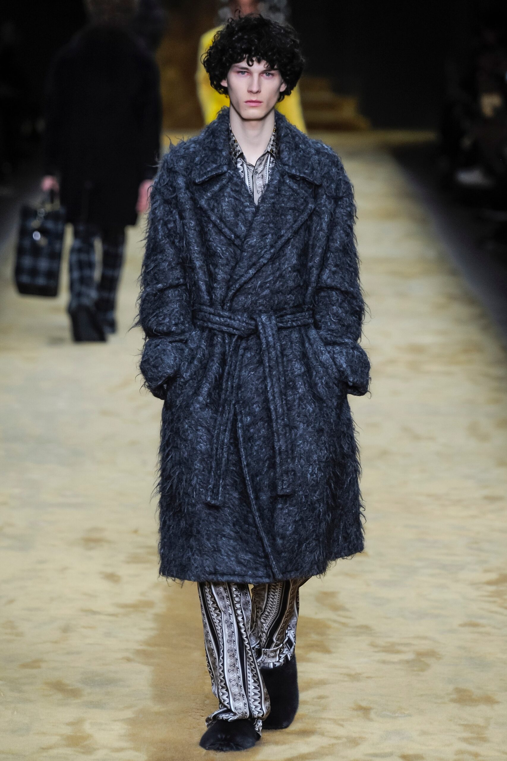 Fendi F/W 16 Menswear Look 3