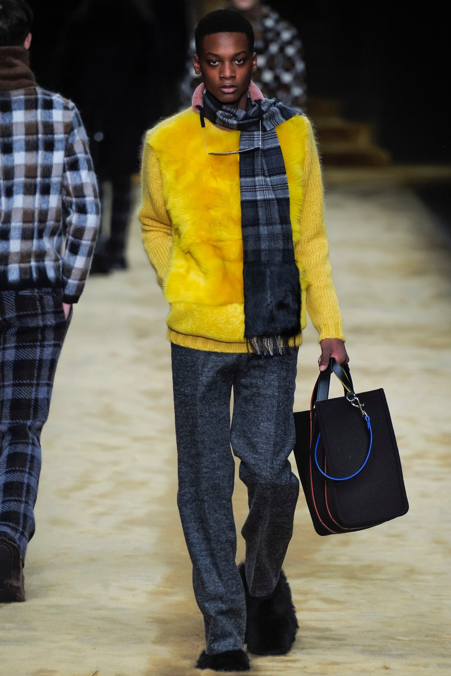Fendi F/W 16 Menswear Look 4
