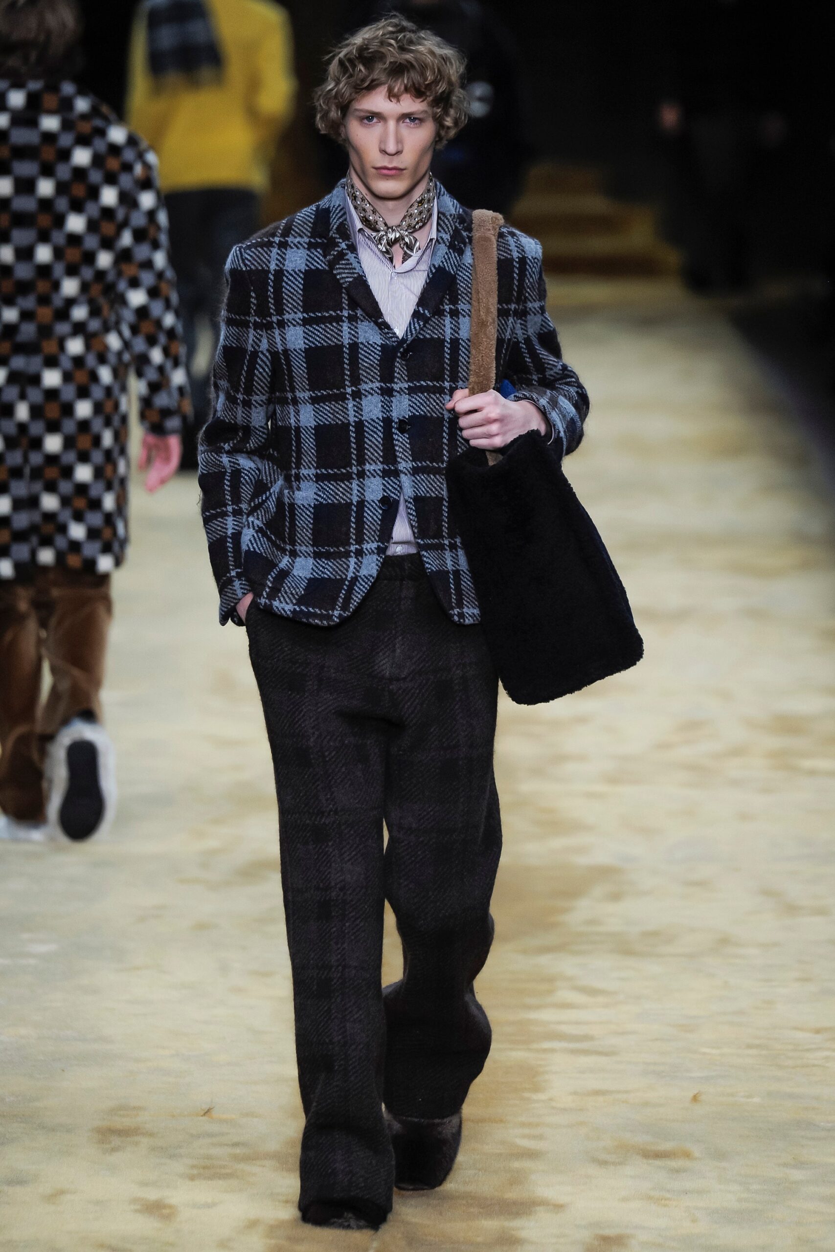 Fendi F/W 16 Menswear Look 7