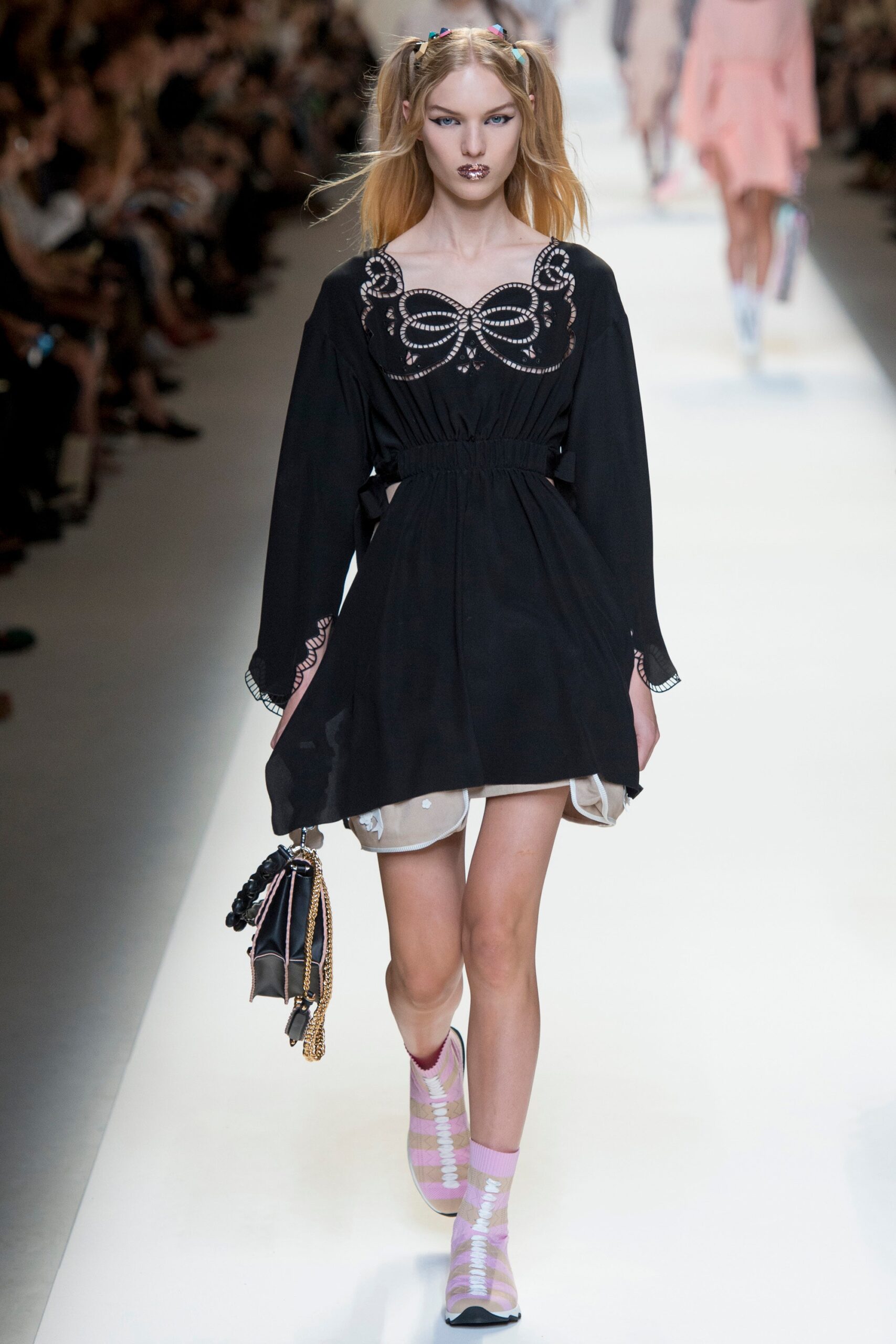 Fendi S/S 17 Look 18