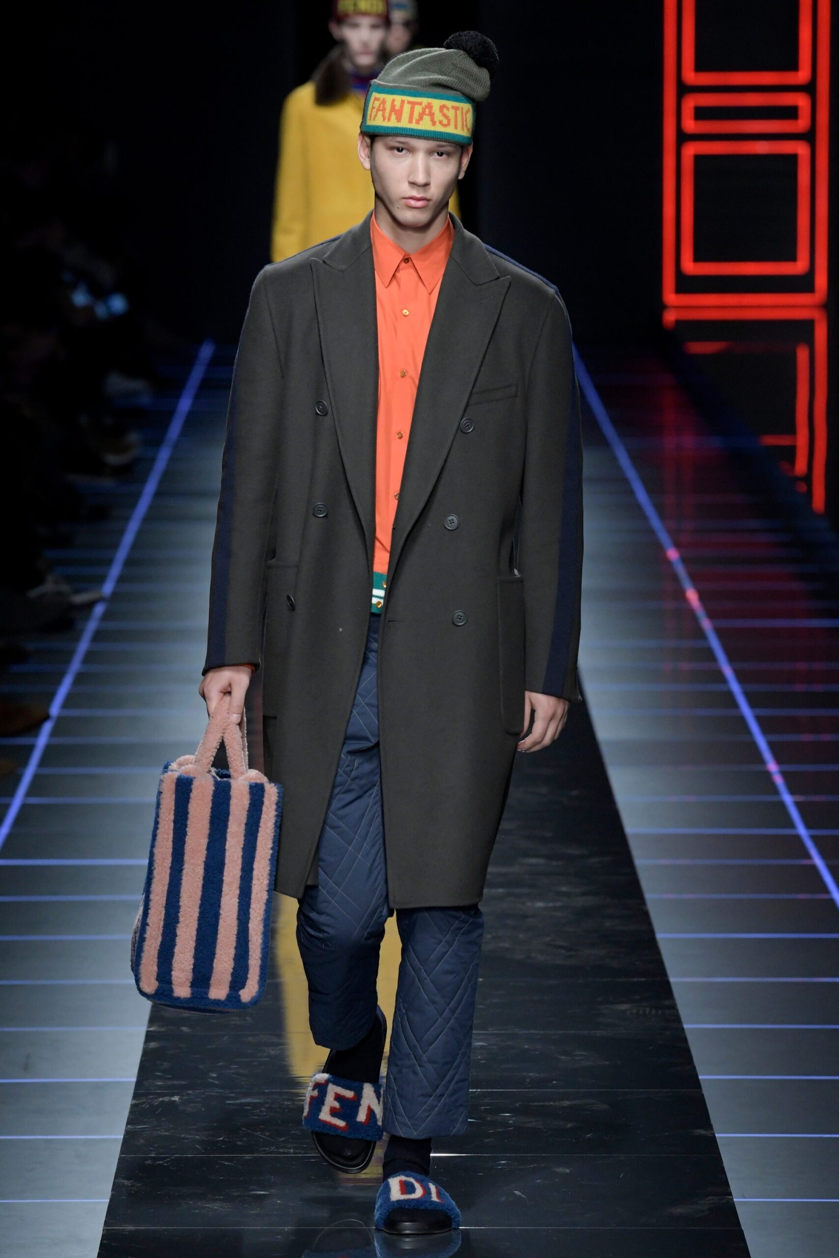 Fendi F/W 17 Menswear Look 23