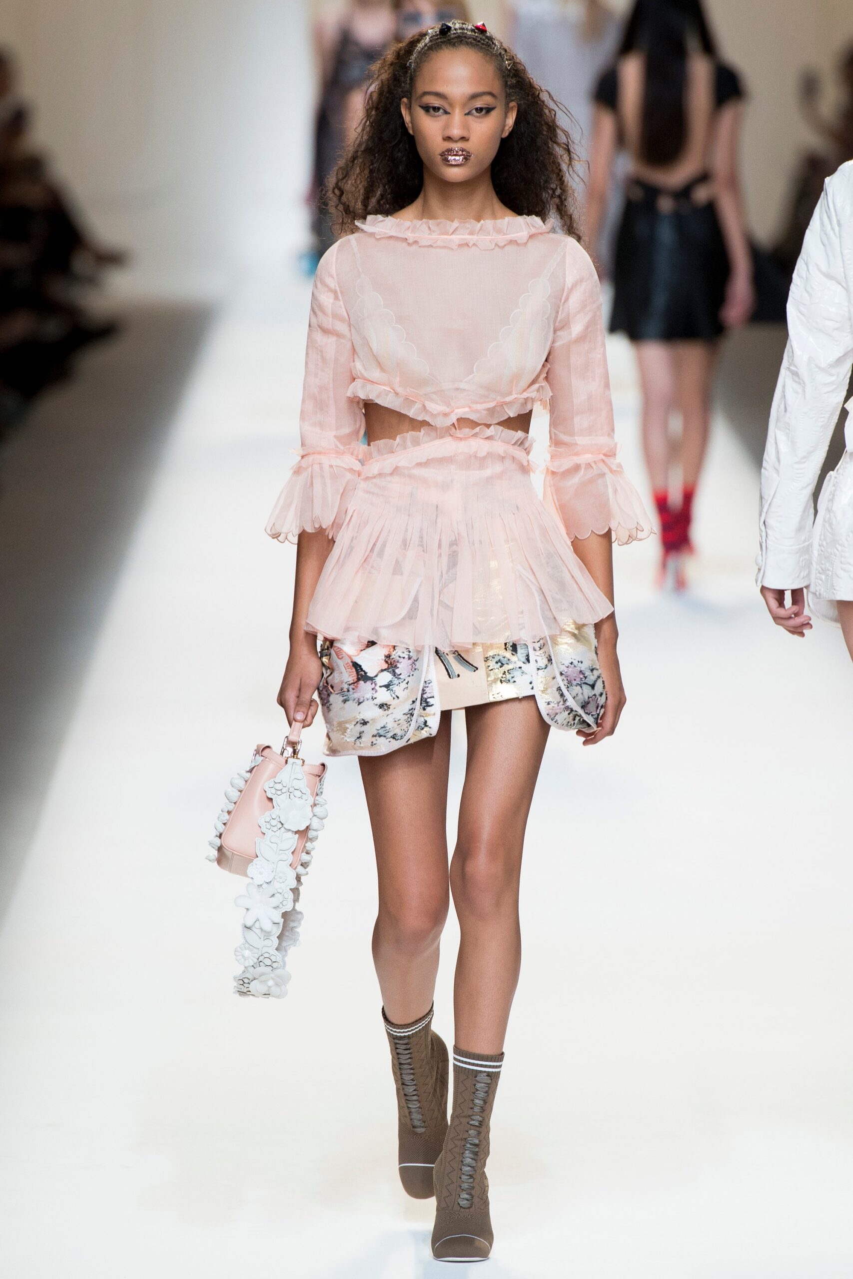 Fendi S/S 17 Look 25
