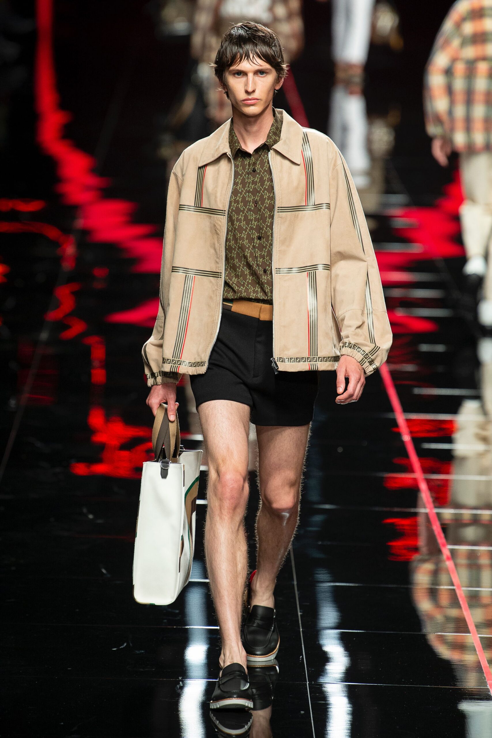 Fendi S/S 19 Menswear Look 29