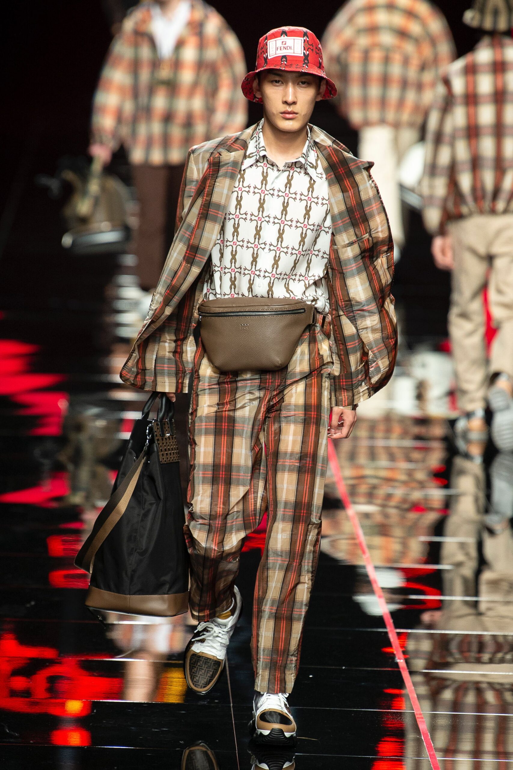 Fendi S/S 19 Menswear Look 30