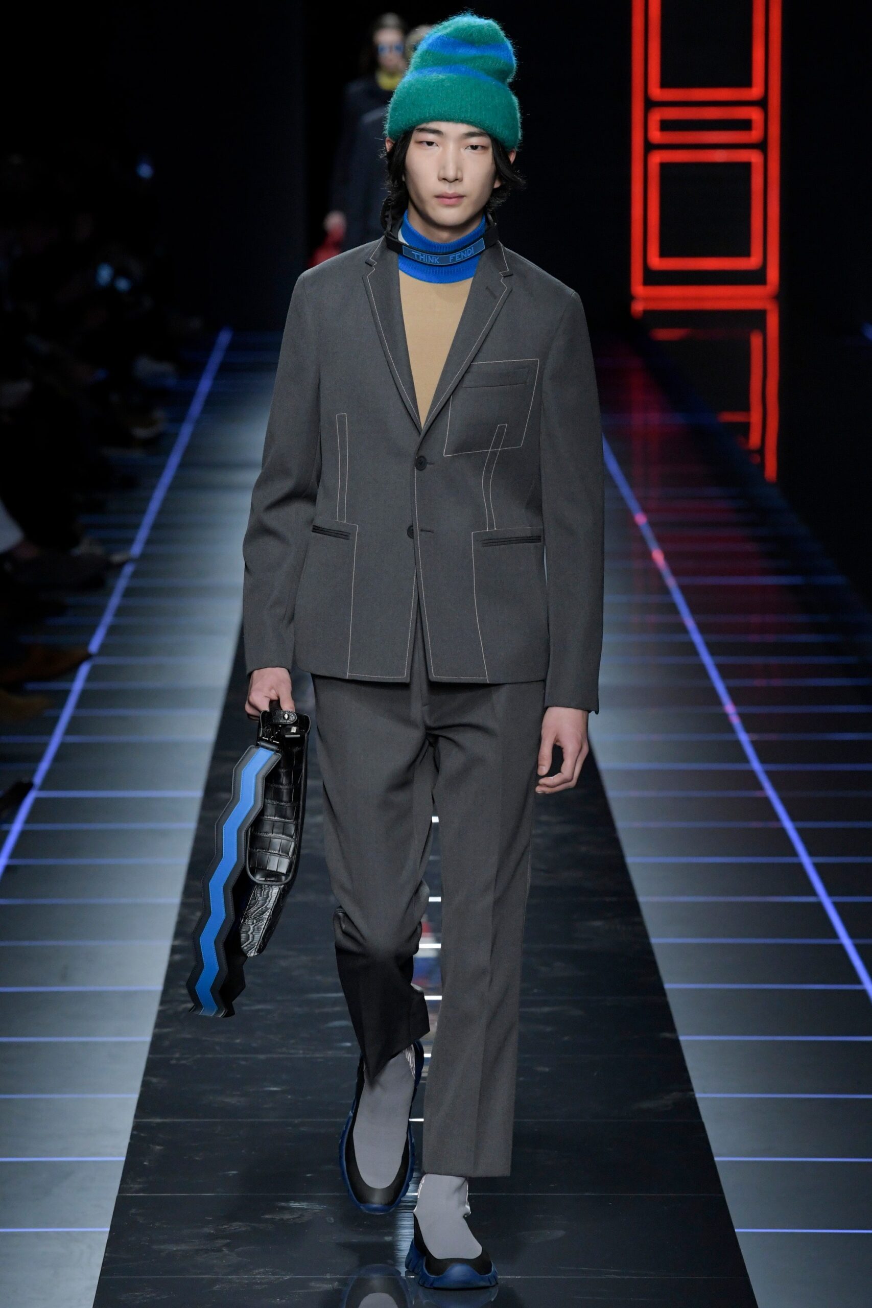 Fendi F/W 17 Menswear Look 30