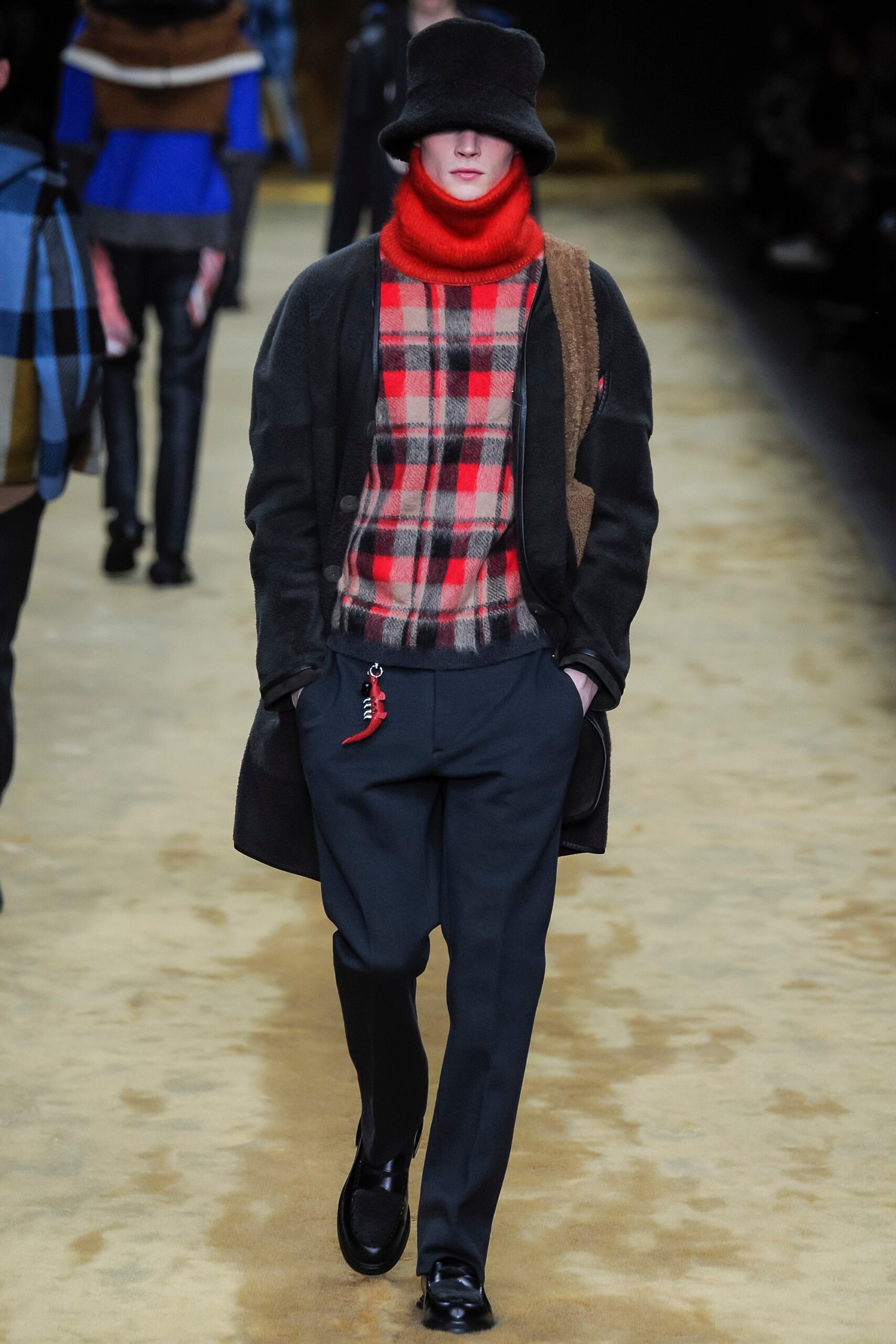 Fendi F/W 16 Menswear Look 22