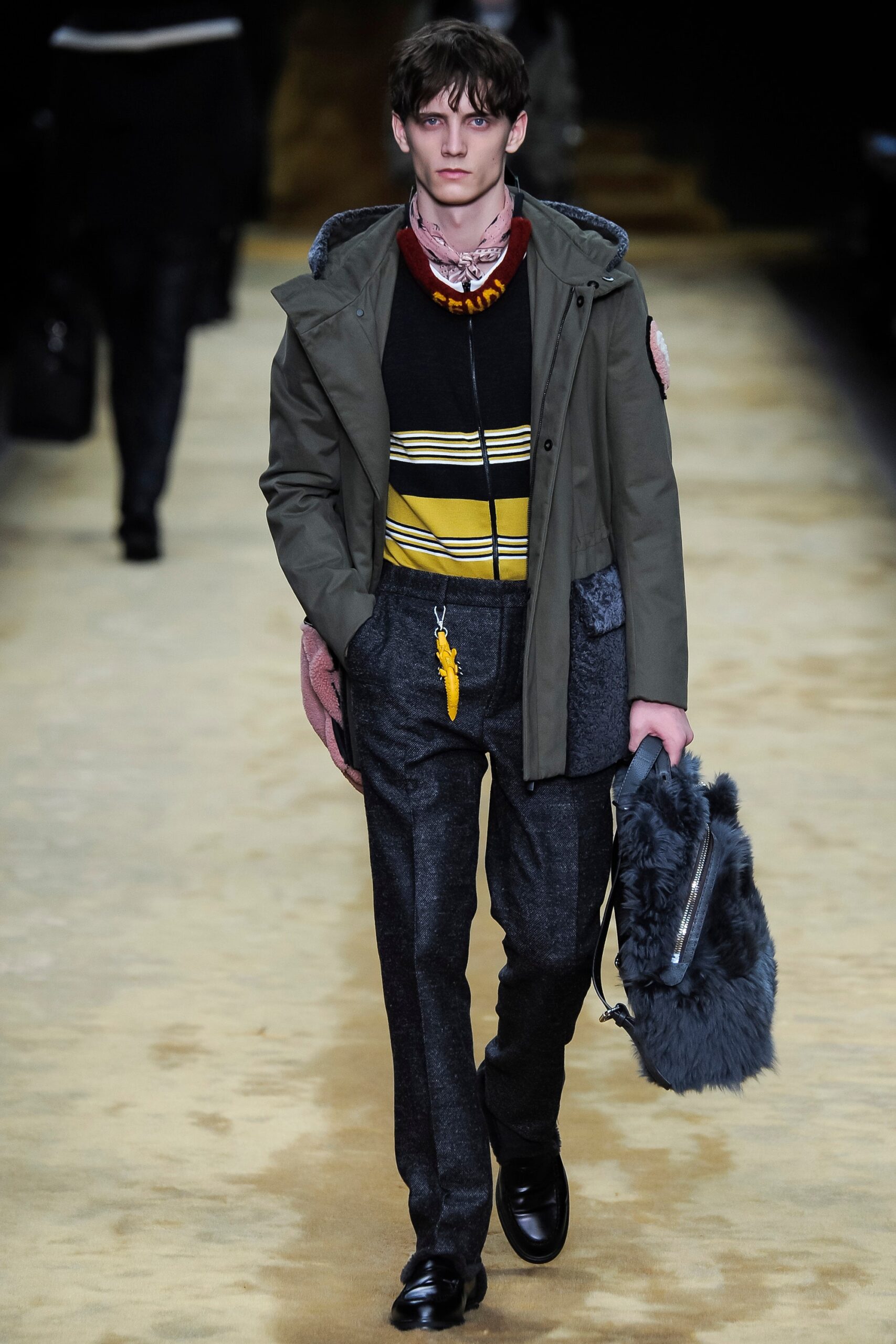 Fendi F/W 16 Menswear Look 24