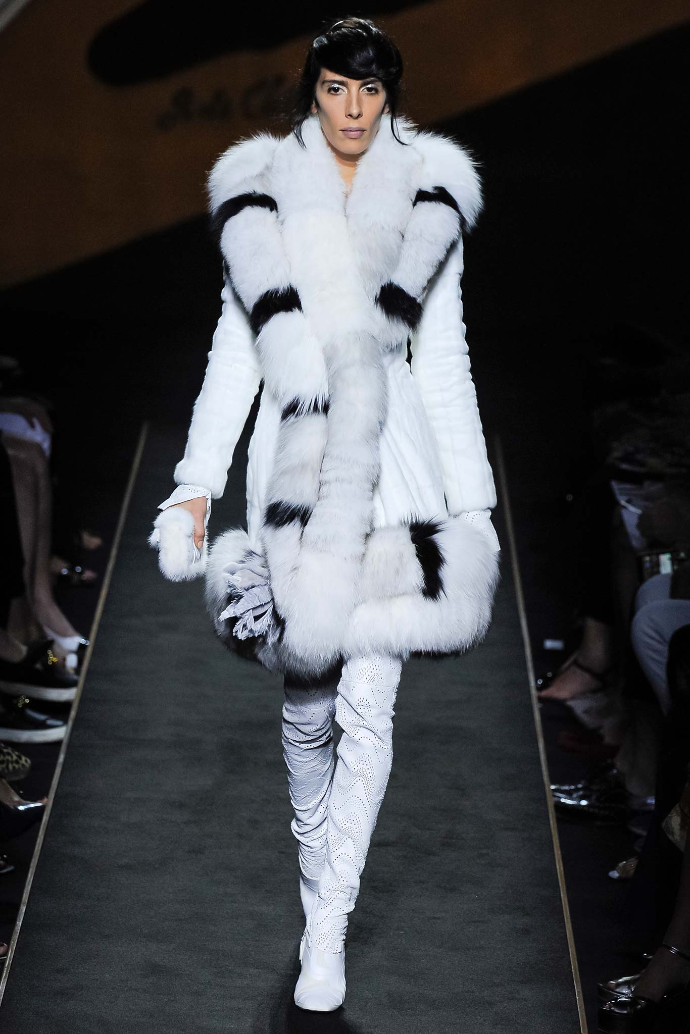 Fendi F/W 15 Couture Look 12